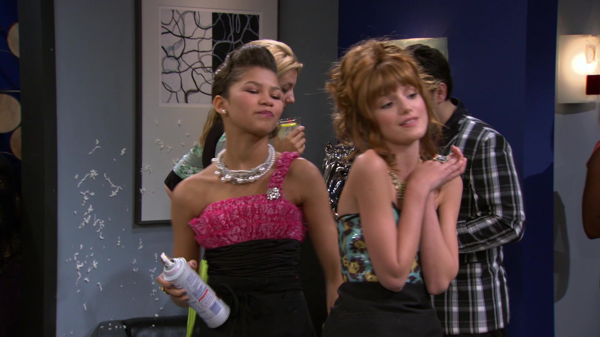 Shake_It_Up_S01E07_1080p_BTD_002778.jpg Shake_It_Up_S01E07_1080p_BTD_002778.jpg