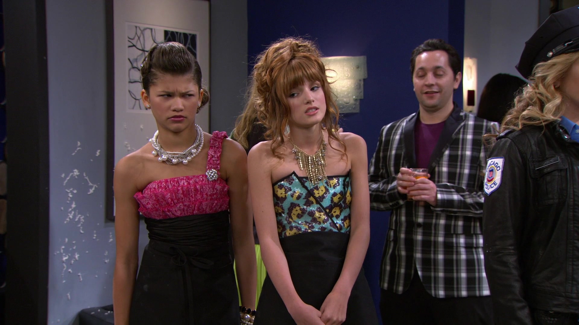Shake_It_Up_S01E07_1080p_BTD_002857.jpg Shake_It_Up_S01E07_1080p_BTD_002857.jpg