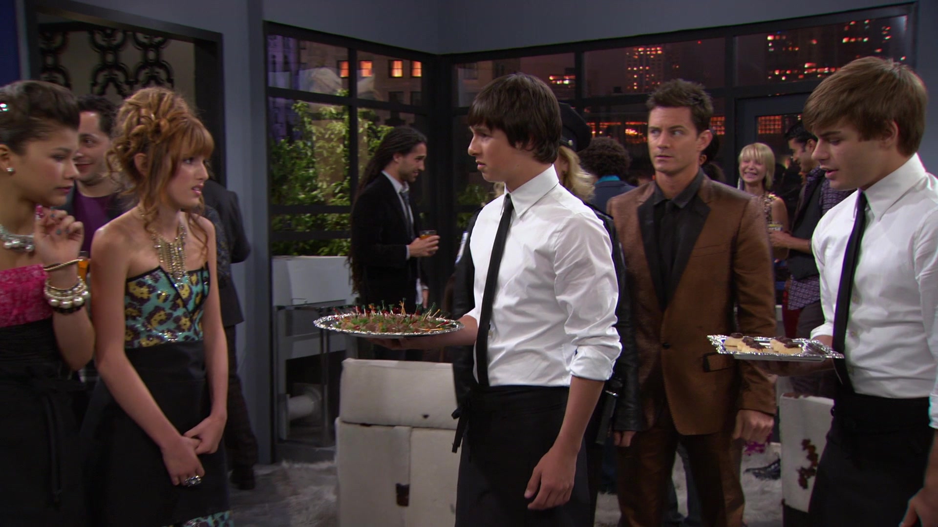 Shake_It_Up_S01E07_1080p_BTD_002877.jpg Shake_It_Up_S01E07_1080p_BTD_002877.jpg