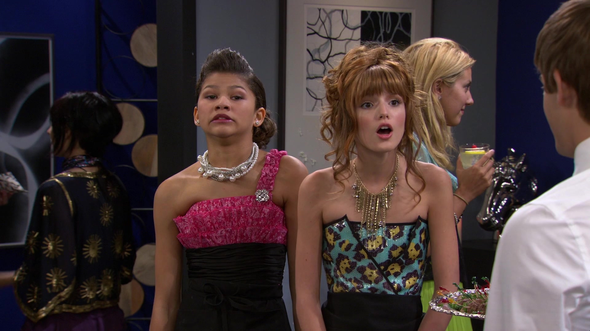 Shake_It_Up_S01E07_1080p_BTD_002892.jpg Shake_It_Up_S01E07_1080p_BTD_002892.jpg