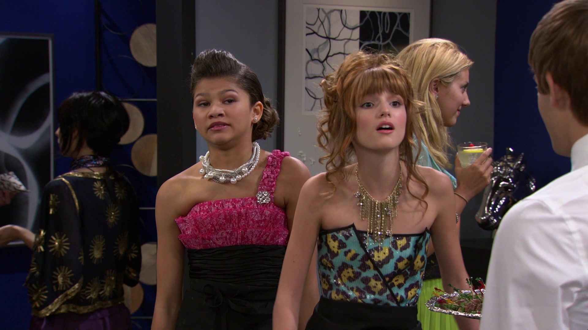 Shake_It_Up_S01E07_1080p_BTD_002893.jpg Shake_It_Up_S01E07_1080p_BTD_002893.jpg