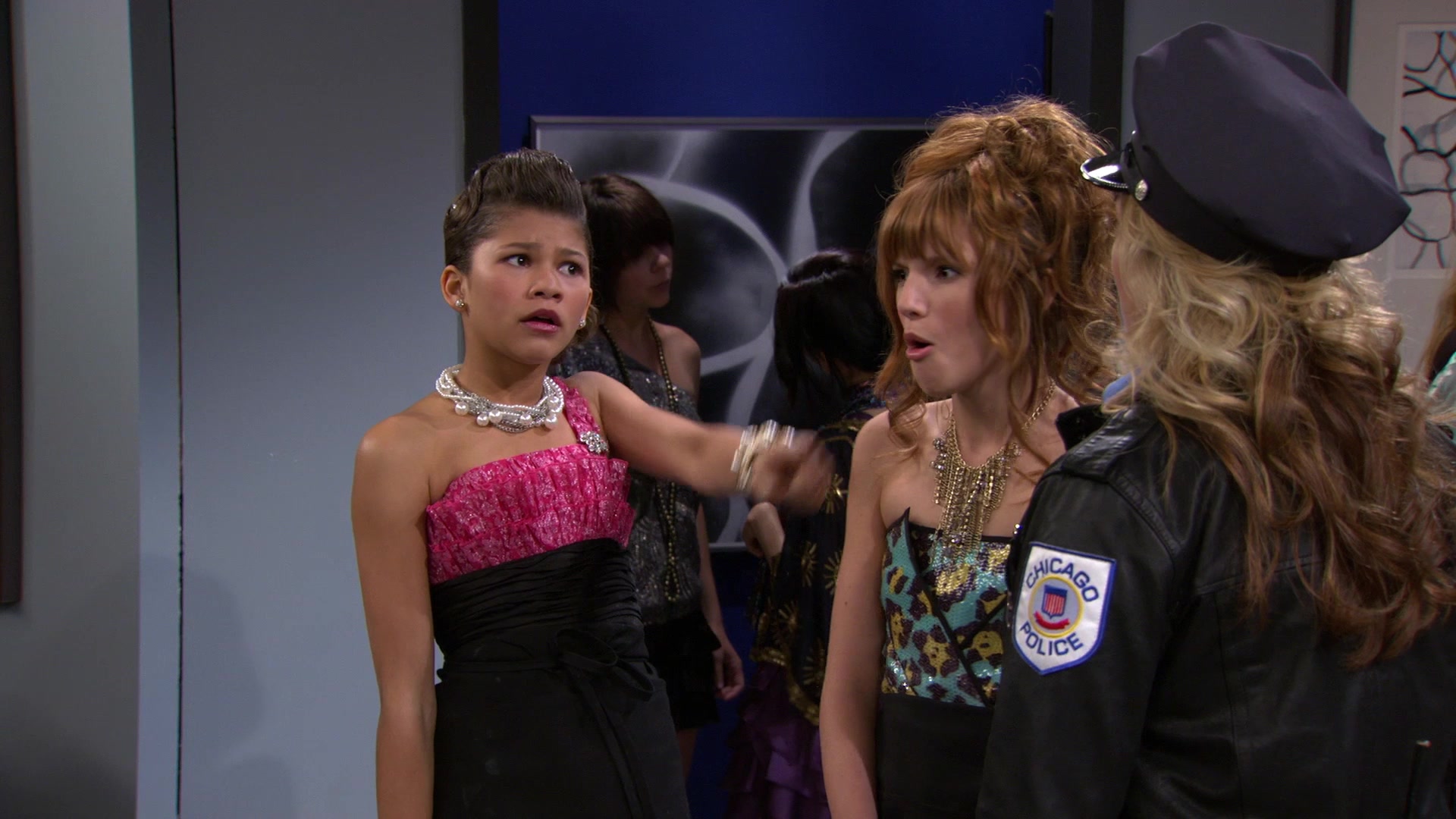 Shake_It_Up_S01E07_1080p_BTD_002947.jpg Shake_It_Up_S01E07_1080p_BTD_002947.jpg