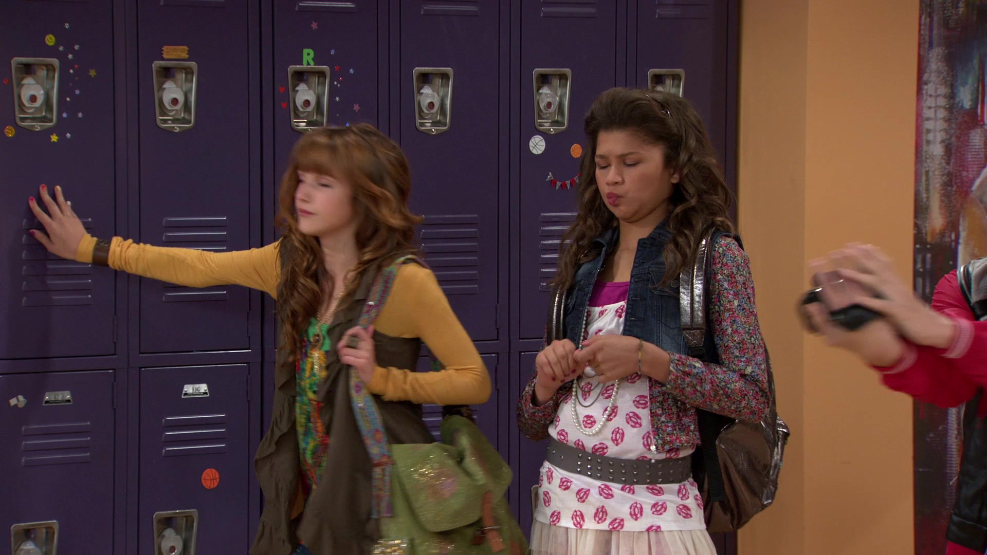Shake_It_Up_S01E08_1080p_BTD_000353.jpg Shake_It_Up_S01E08_1080p_BTD_000353.jpg