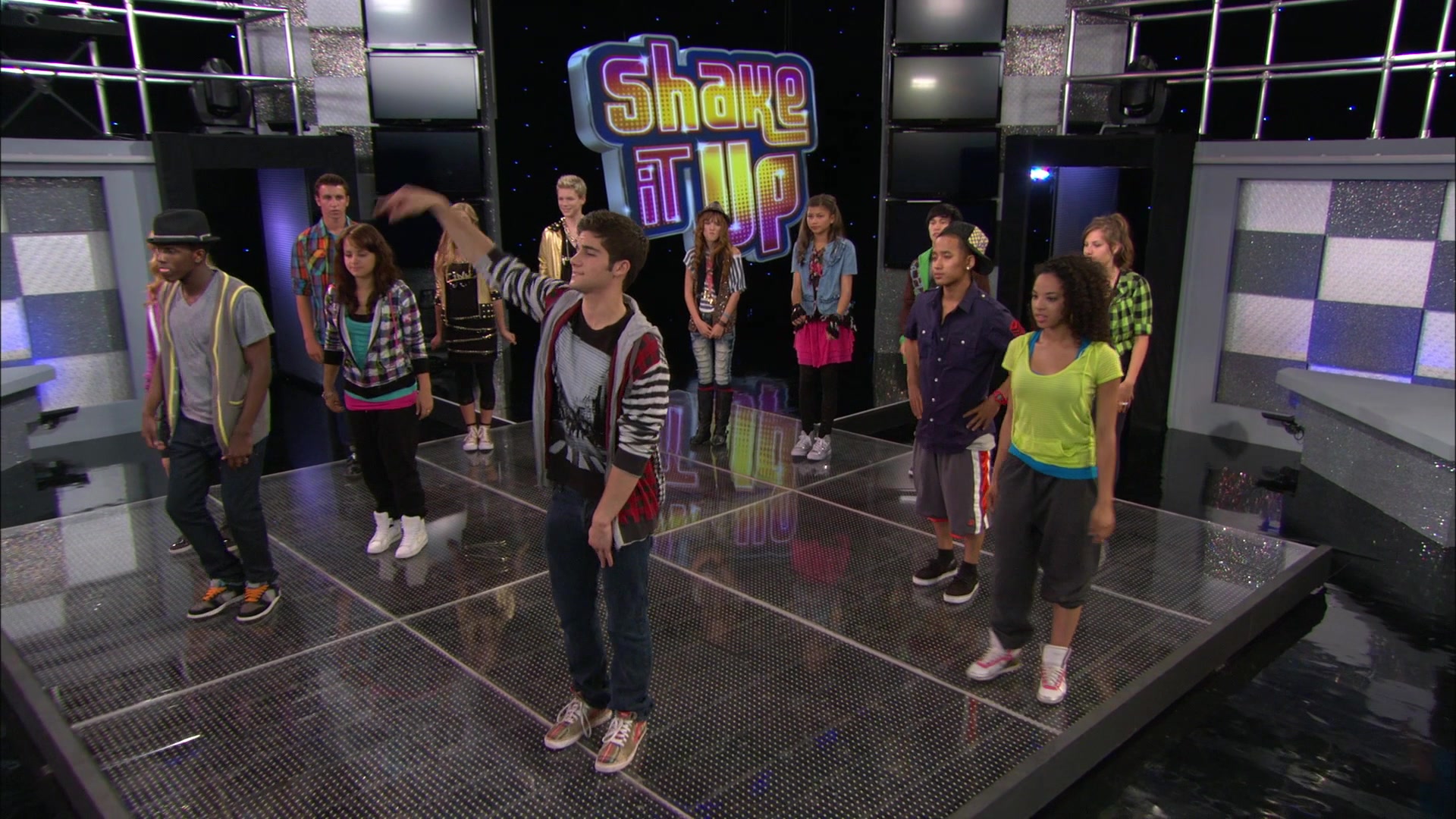 Shake_It_Up_S01E08_1080p_BTD_000799.jpg Shake_It_Up_S01E08_1080p_BTD_000799.jpg