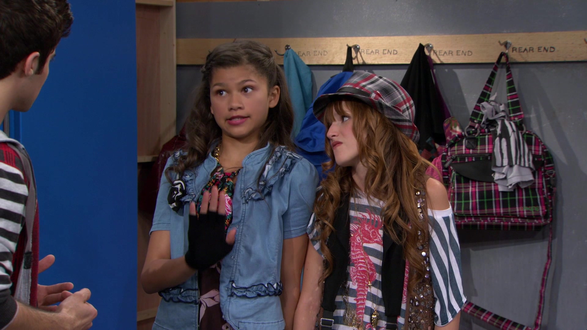 Shake_It_Up_S01E08_1080p_BTD_001035.jpg Shake_It_Up_S01E08_1080p_BTD_001035.jpg