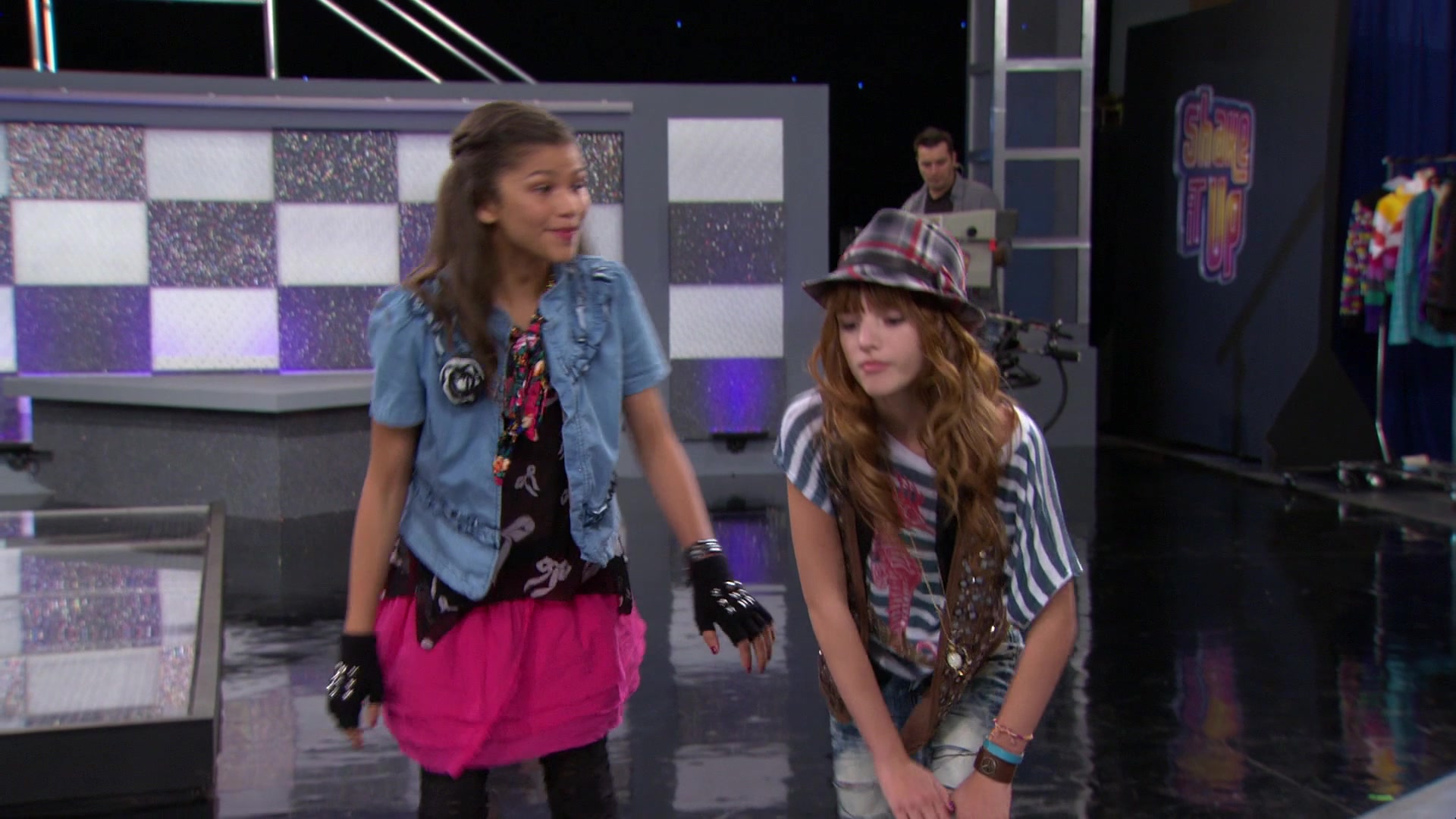 Shake_It_Up_S01E08_1080p_BTD_001354.jpg Shake_It_Up_S01E08_1080p_BTD_001354.jpg