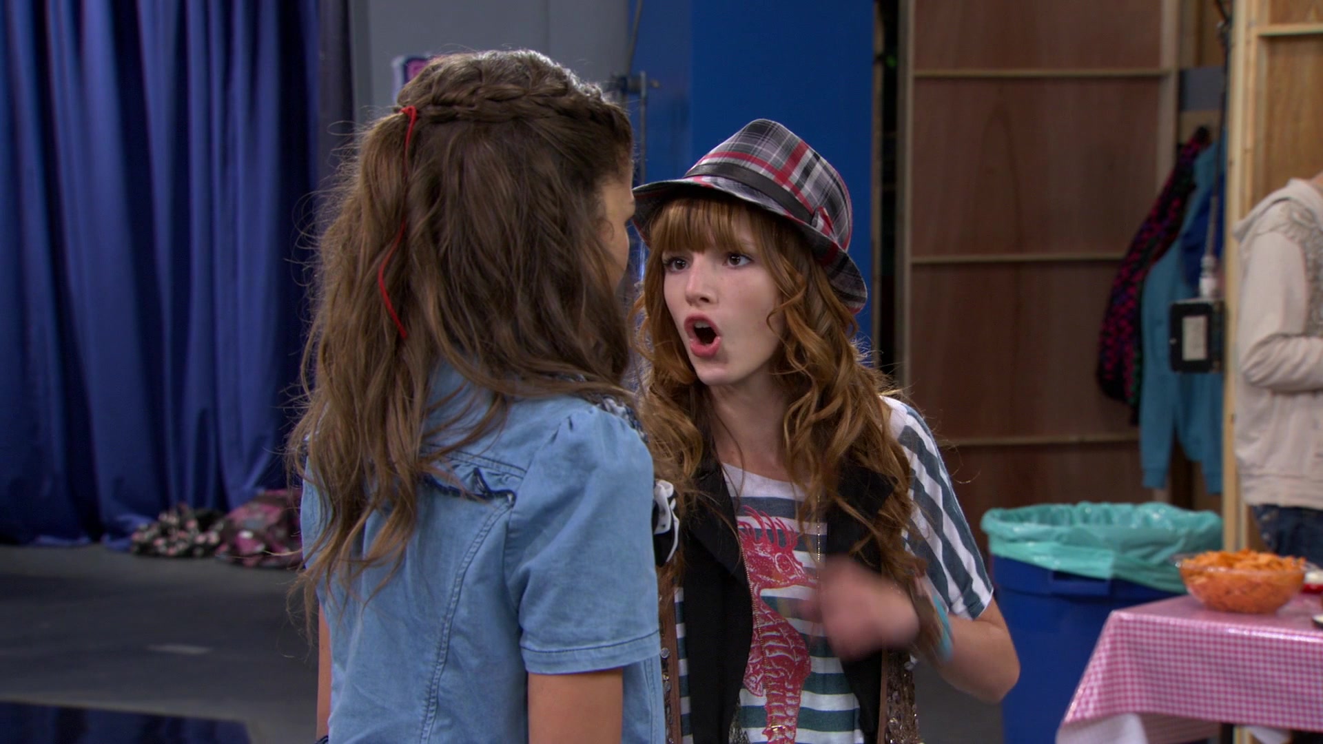Shake_It_Up_S01E08_1080p_BTD_001388.jpg Shake_It_Up_S01E08_1080p_BTD_001388.jpg
