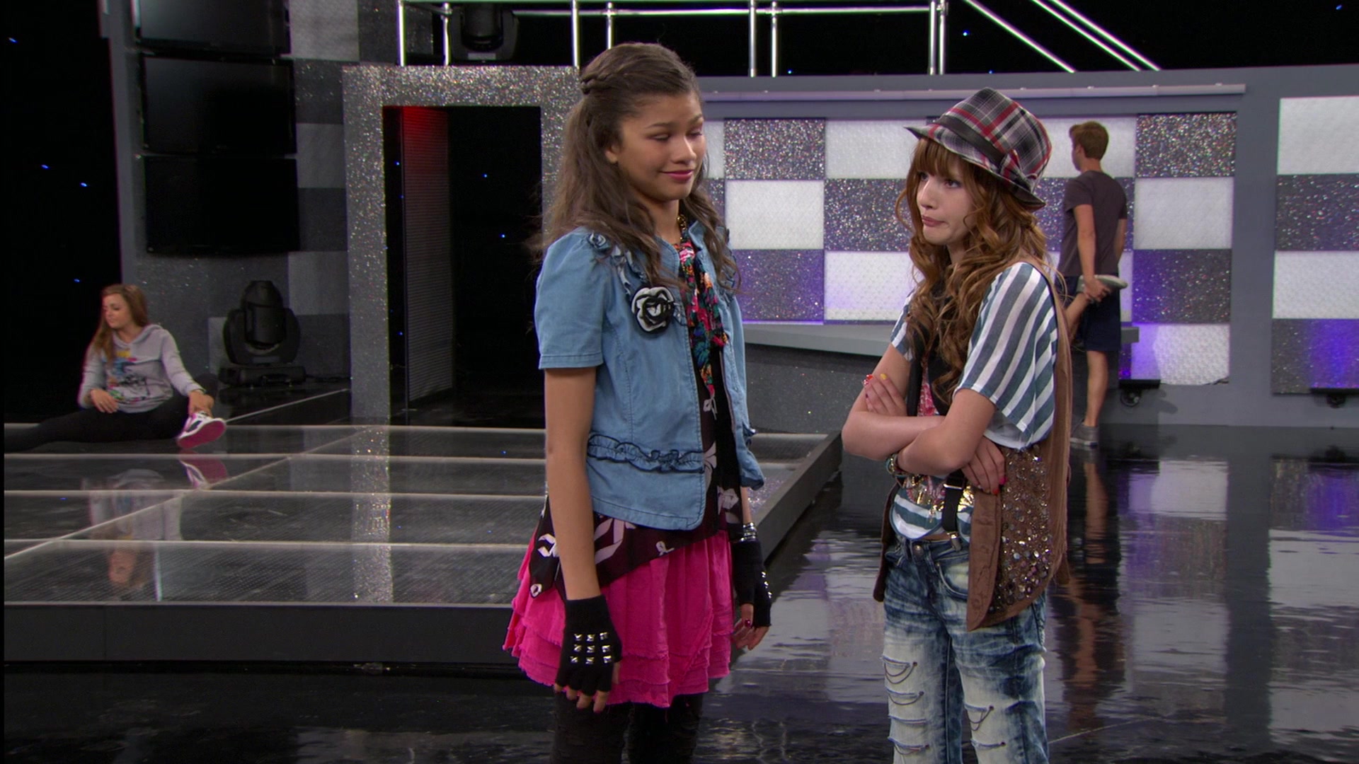 Shake_It_Up_S01E08_1080p_BTD_001418.jpg Shake_It_Up_S01E08_1080p_BTD_001418.jpg