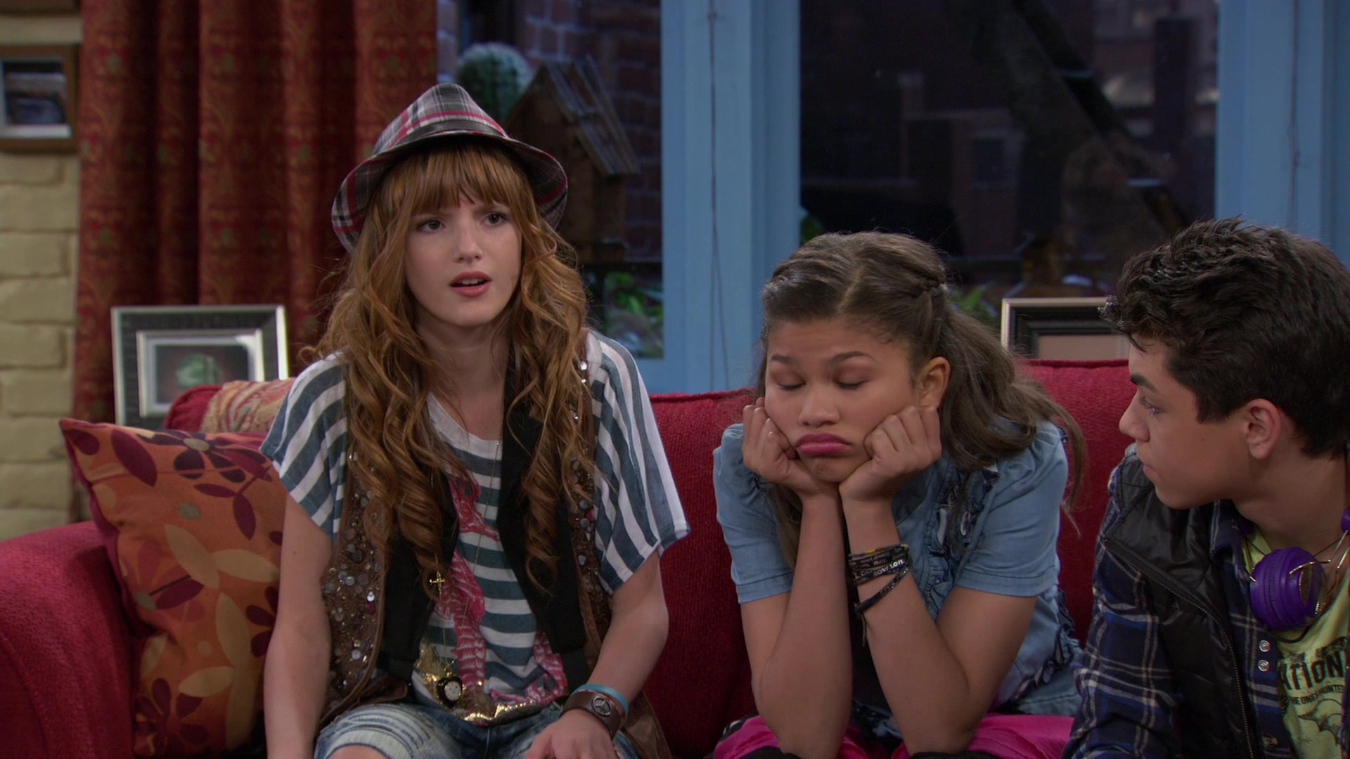 Shake_It_Up_S01E08_1080p_BTD_001566.jpg Shake_It_Up_S01E08_1080p_BTD_001566.jpg