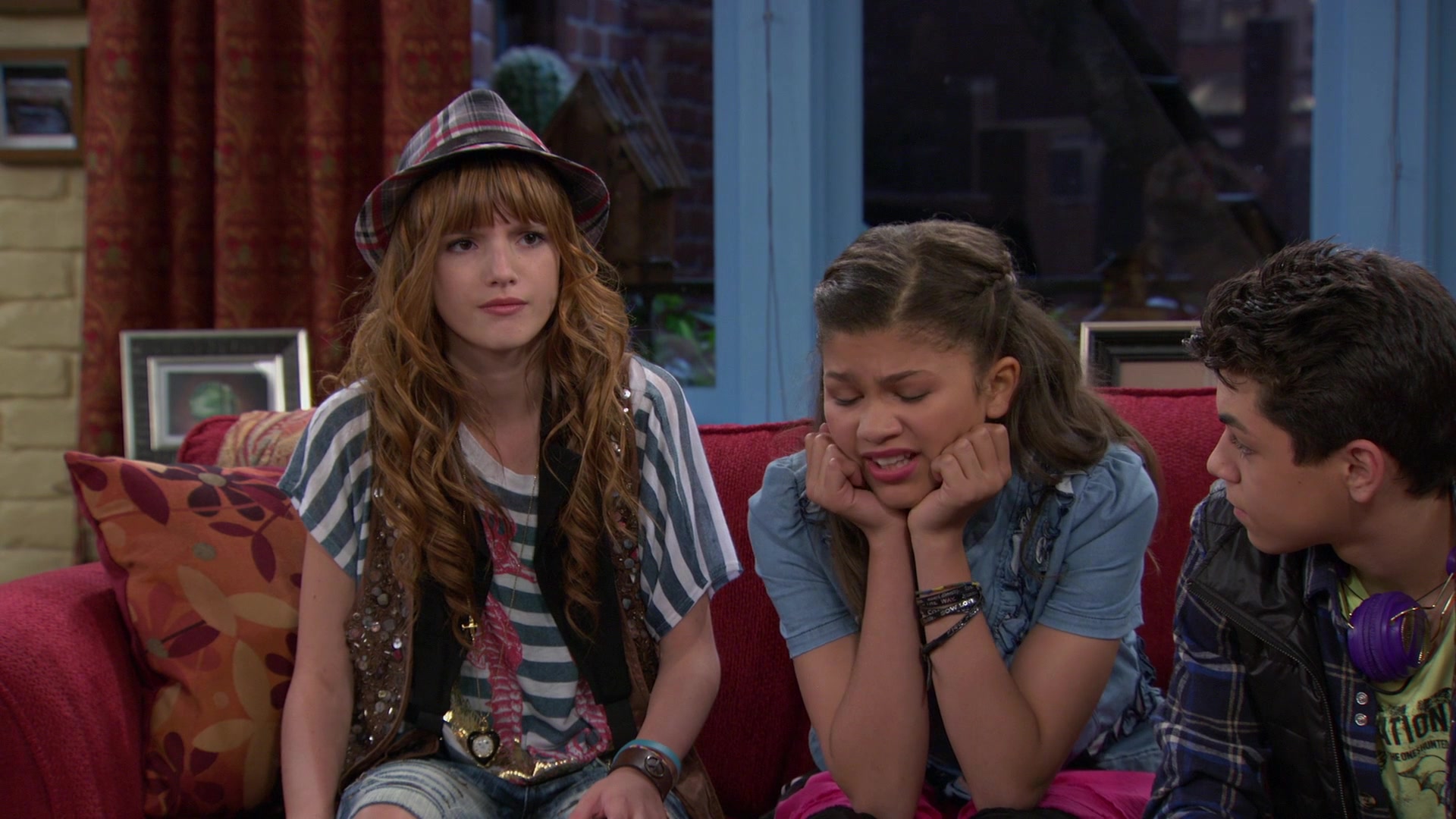 Shake_It_Up_S01E08_1080p_BTD_001570.jpg Shake_It_Up_S01E08_1080p_BTD_001570.jpg