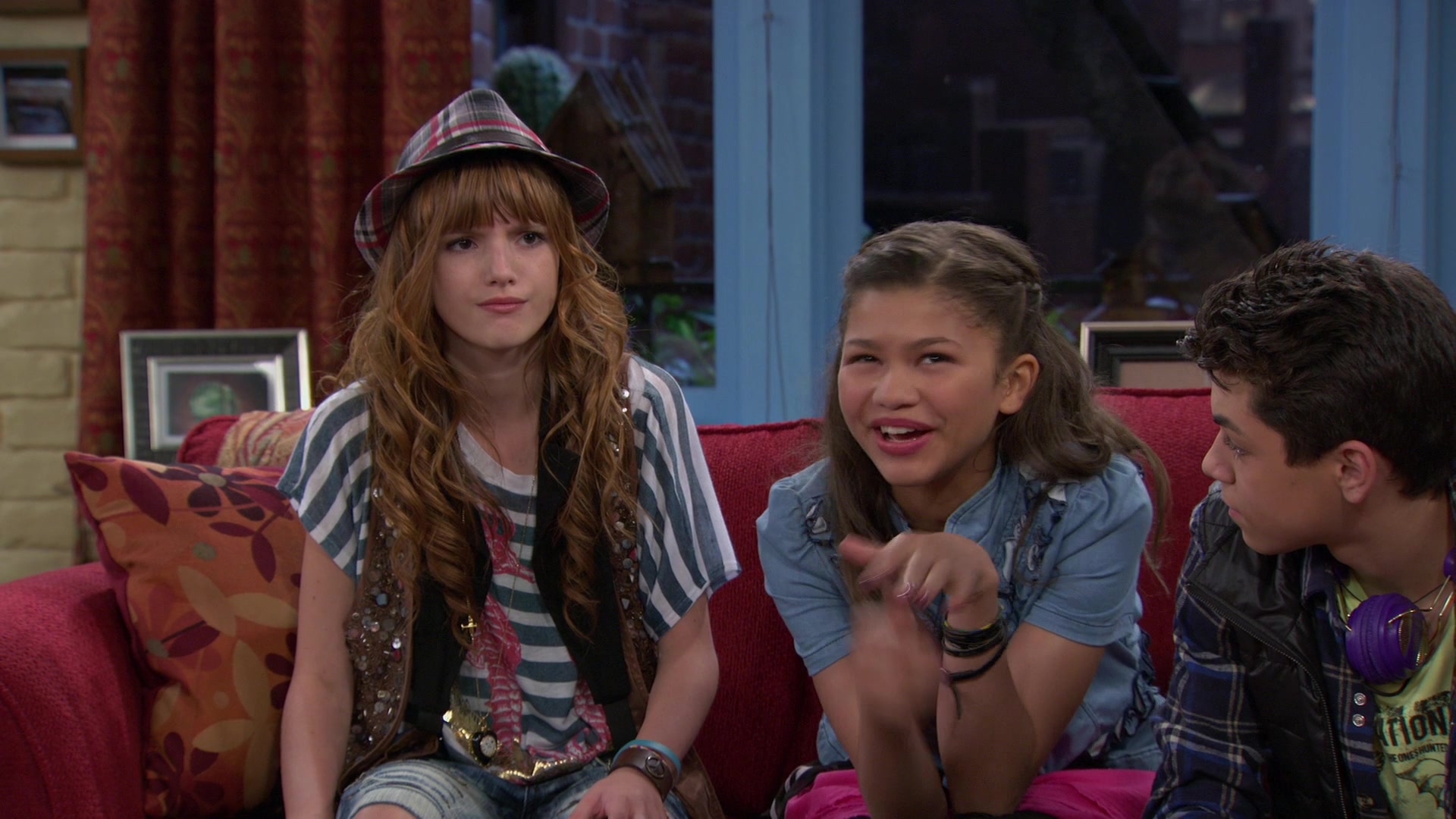 Shake_It_Up_S01E08_1080p_BTD_001572.jpg Shake_It_Up_S01E08_1080p_BTD_001572.jpg