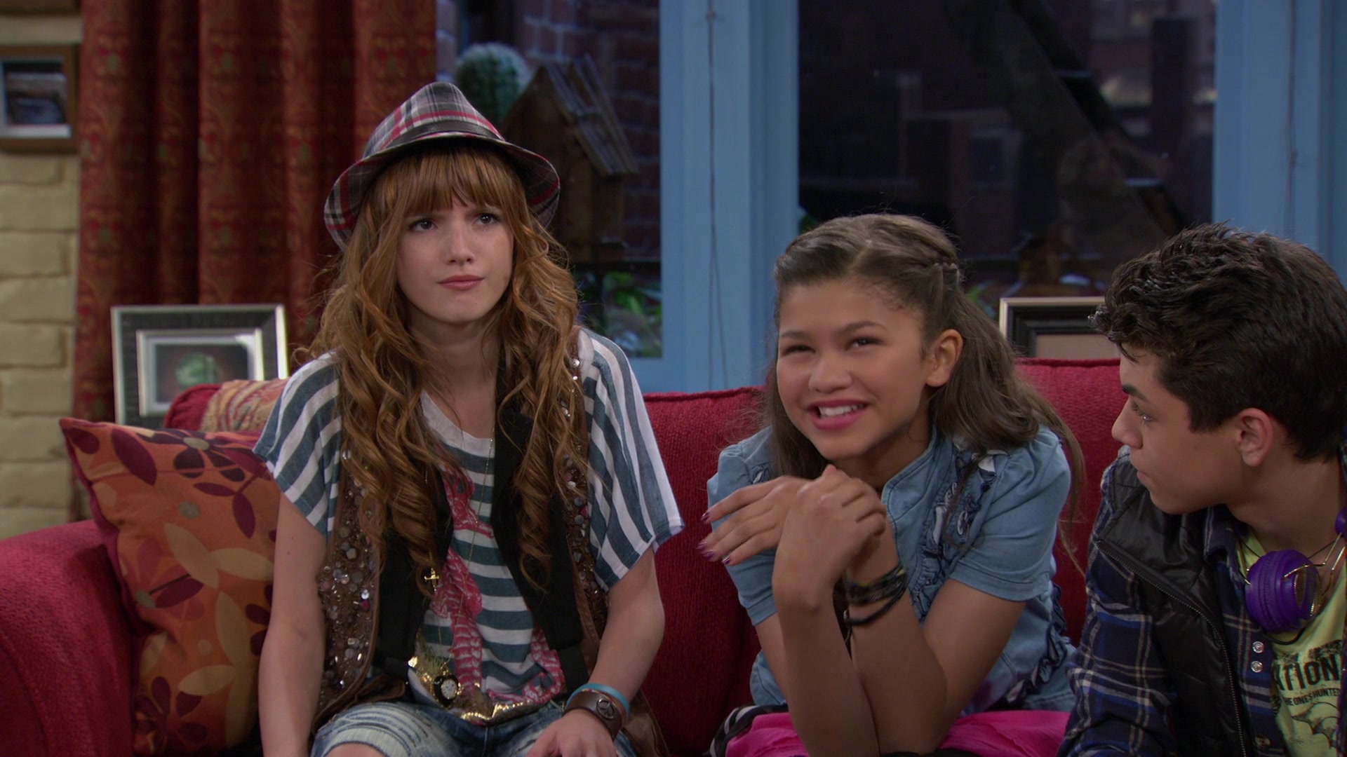 Shake_It_Up_S01E08_1080p_BTD_001574.jpg Shake_It_Up_S01E08_1080p_BTD_001574.jpg