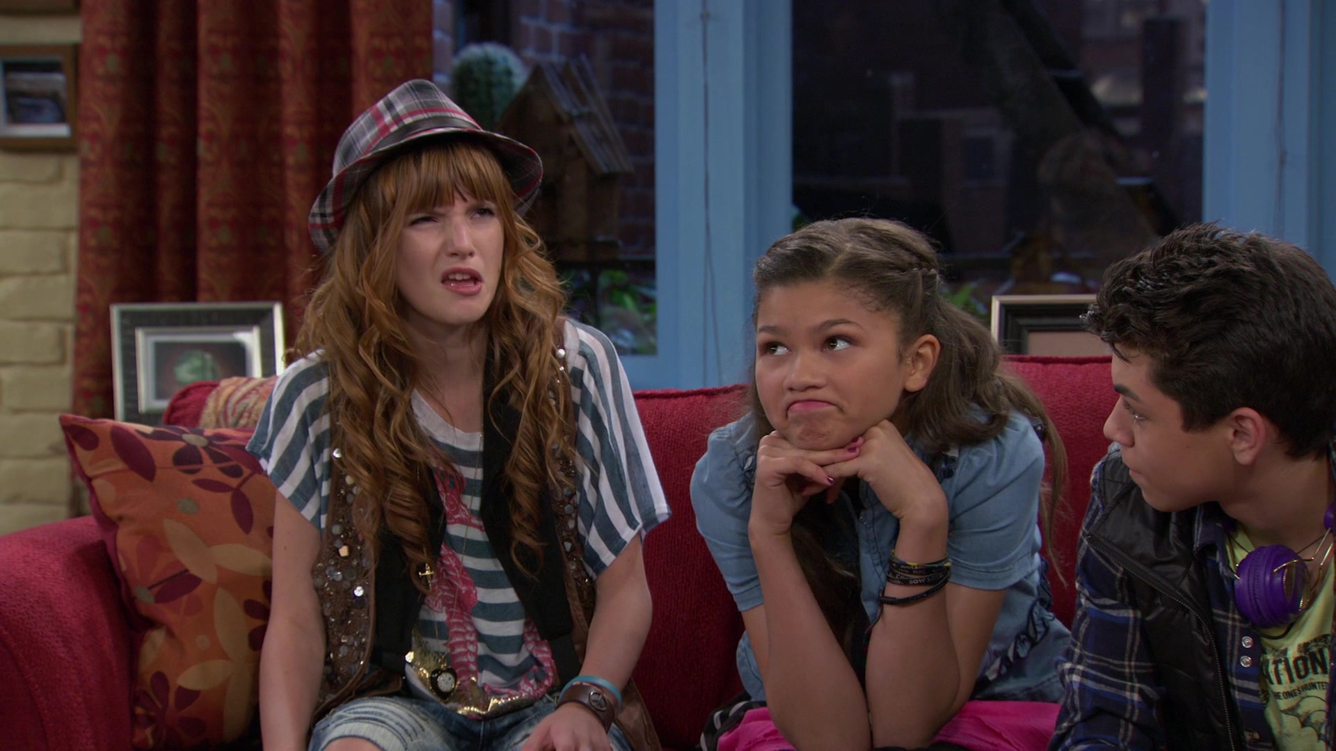 Shake_It_Up_S01E08_1080p_BTD_001577.jpg Shake_It_Up_S01E08_1080p_BTD_001577.jpg