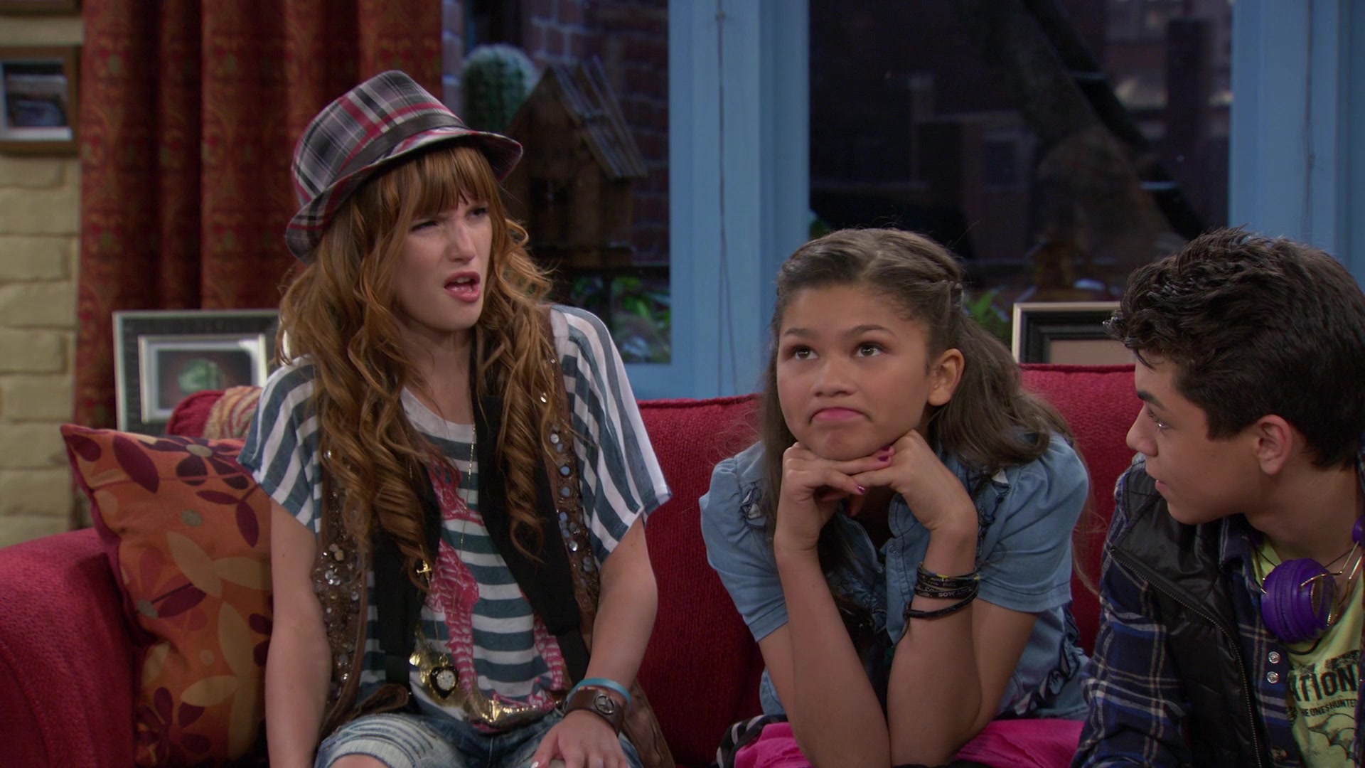 Shake_It_Up_S01E08_1080p_BTD_001578.jpg Shake_It_Up_S01E08_1080p_BTD_001578.jpg