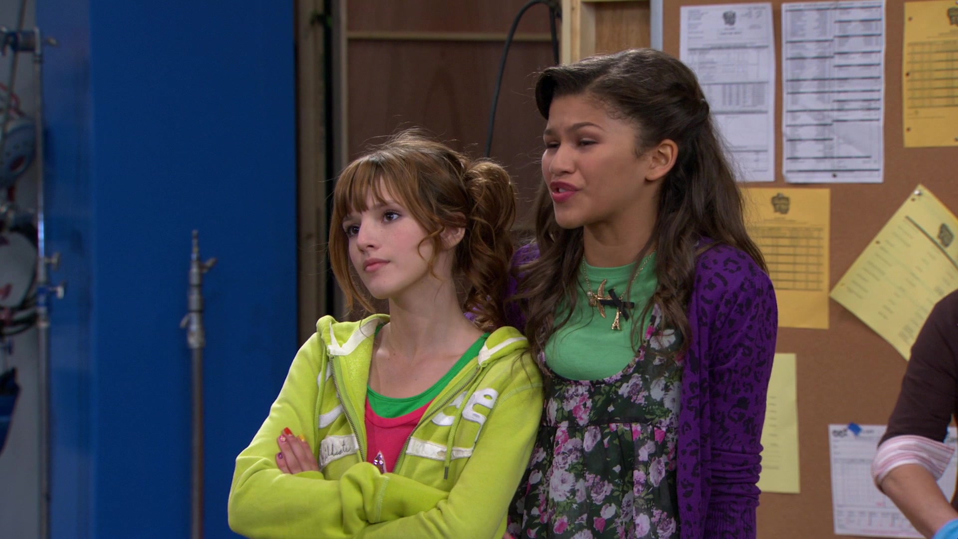 Shake_It_Up_S01E08_1080p_BTD_001778.jpg Shake_It_Up_S01E08_1080p_BTD_001778.jpg