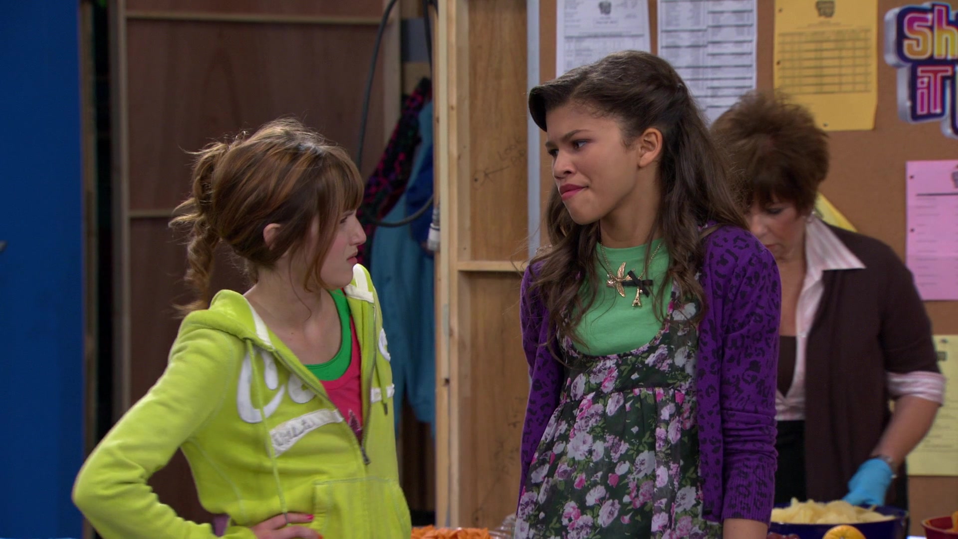 Shake_It_Up_S01E08_1080p_BTD_001826.jpg Shake_It_Up_S01E08_1080p_BTD_001826.jpg