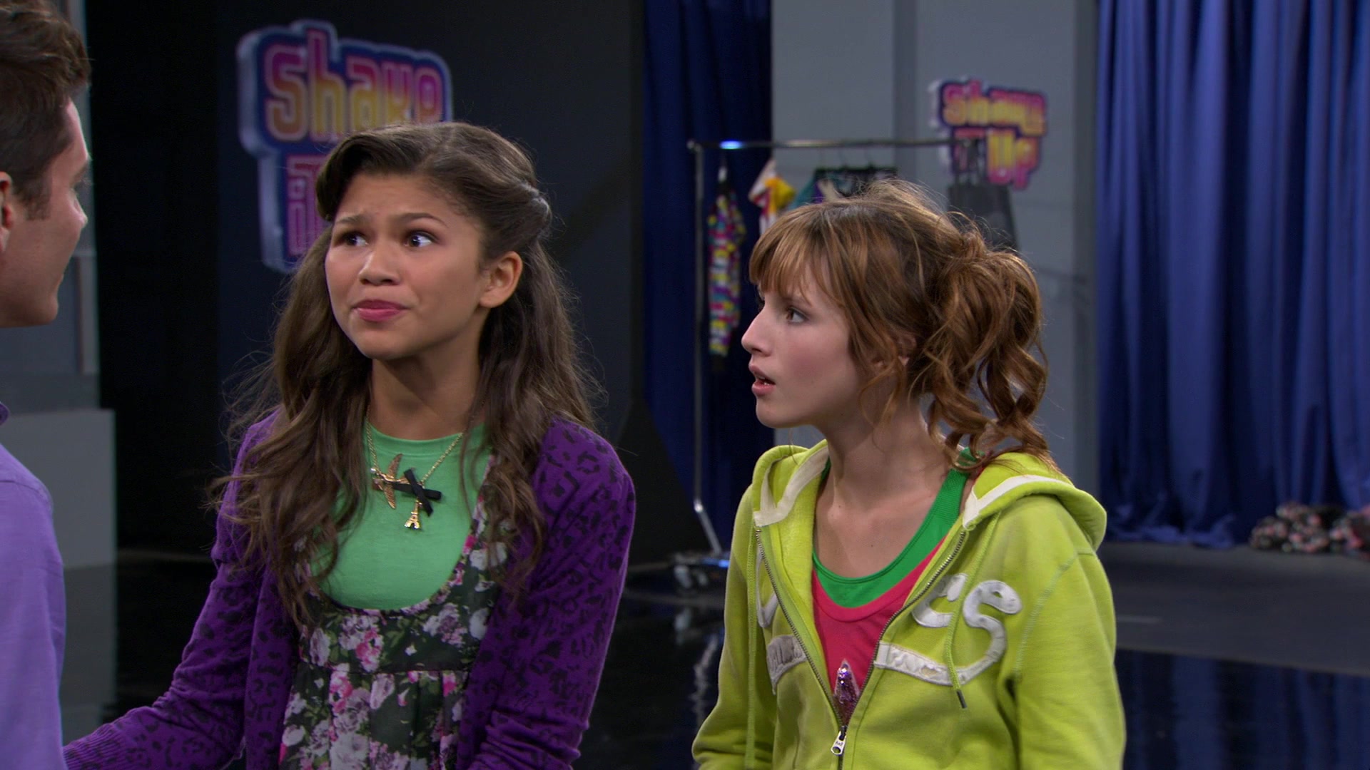 Shake_It_Up_S01E08_1080p_BTD_001893.jpg Shake_It_Up_S01E08_1080p_BTD_001893.jpg