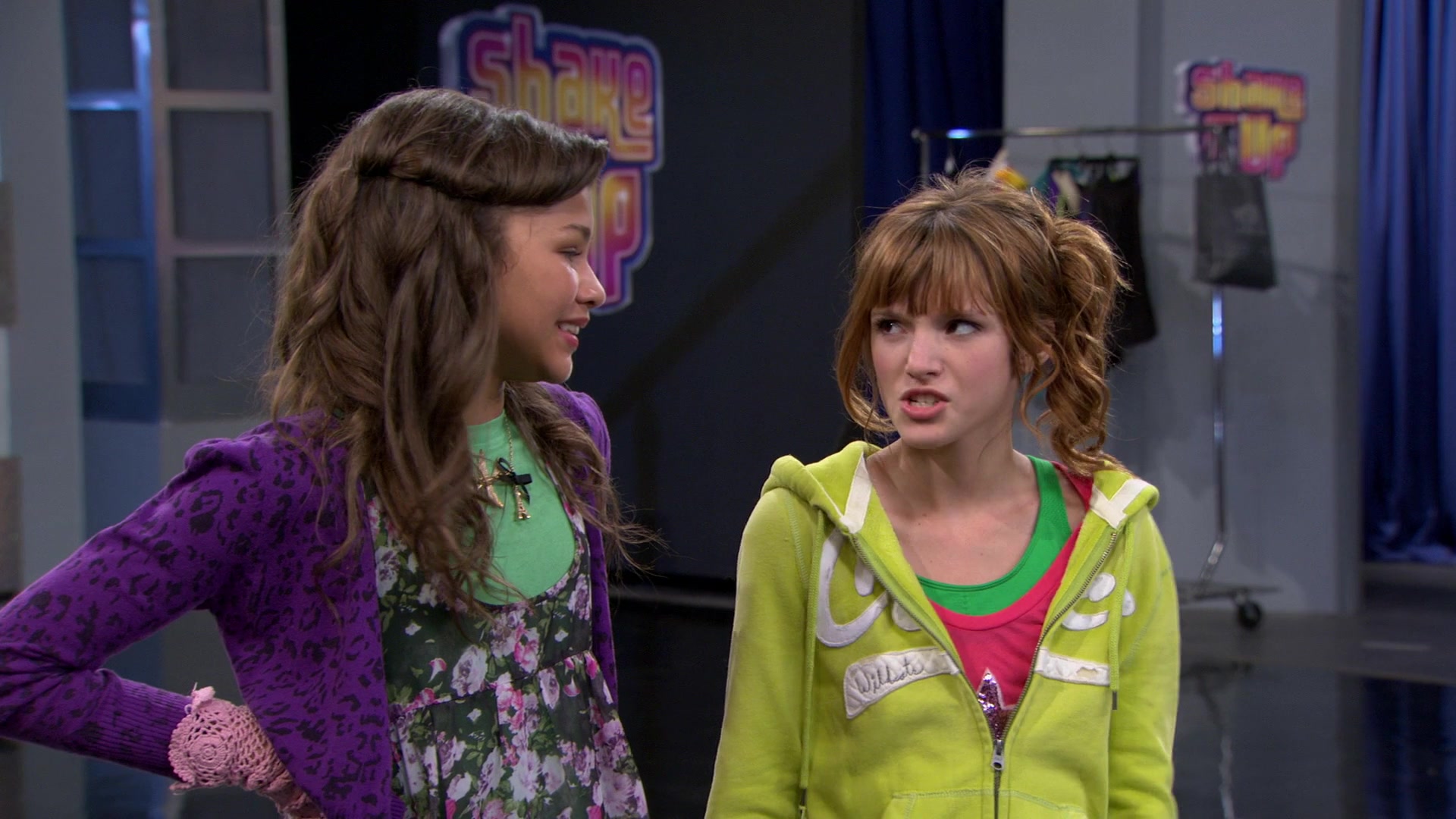 Shake_It_Up_S01E08_1080p_BTD_001913.jpg Shake_It_Up_S01E08_1080p_BTD_001913.jpg