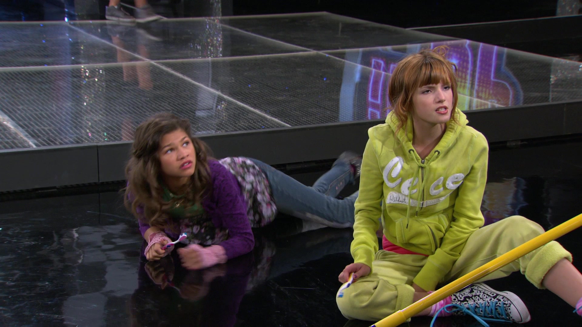 Shake_It_Up_S01E08_1080p_BTD_002107.jpg Shake_It_Up_S01E08_1080p_BTD_002107.jpg