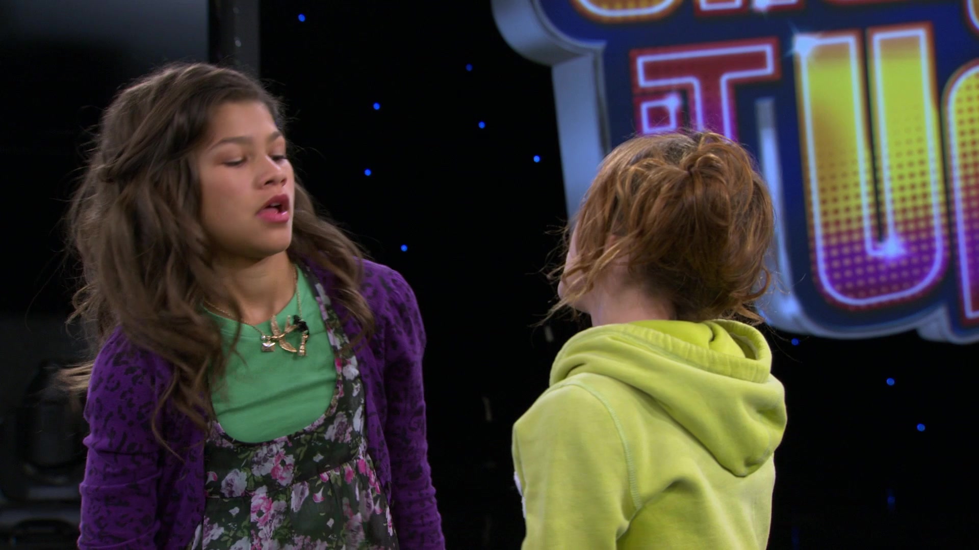 Shake_It_Up_S01E08_1080p_BTD_002165.jpg