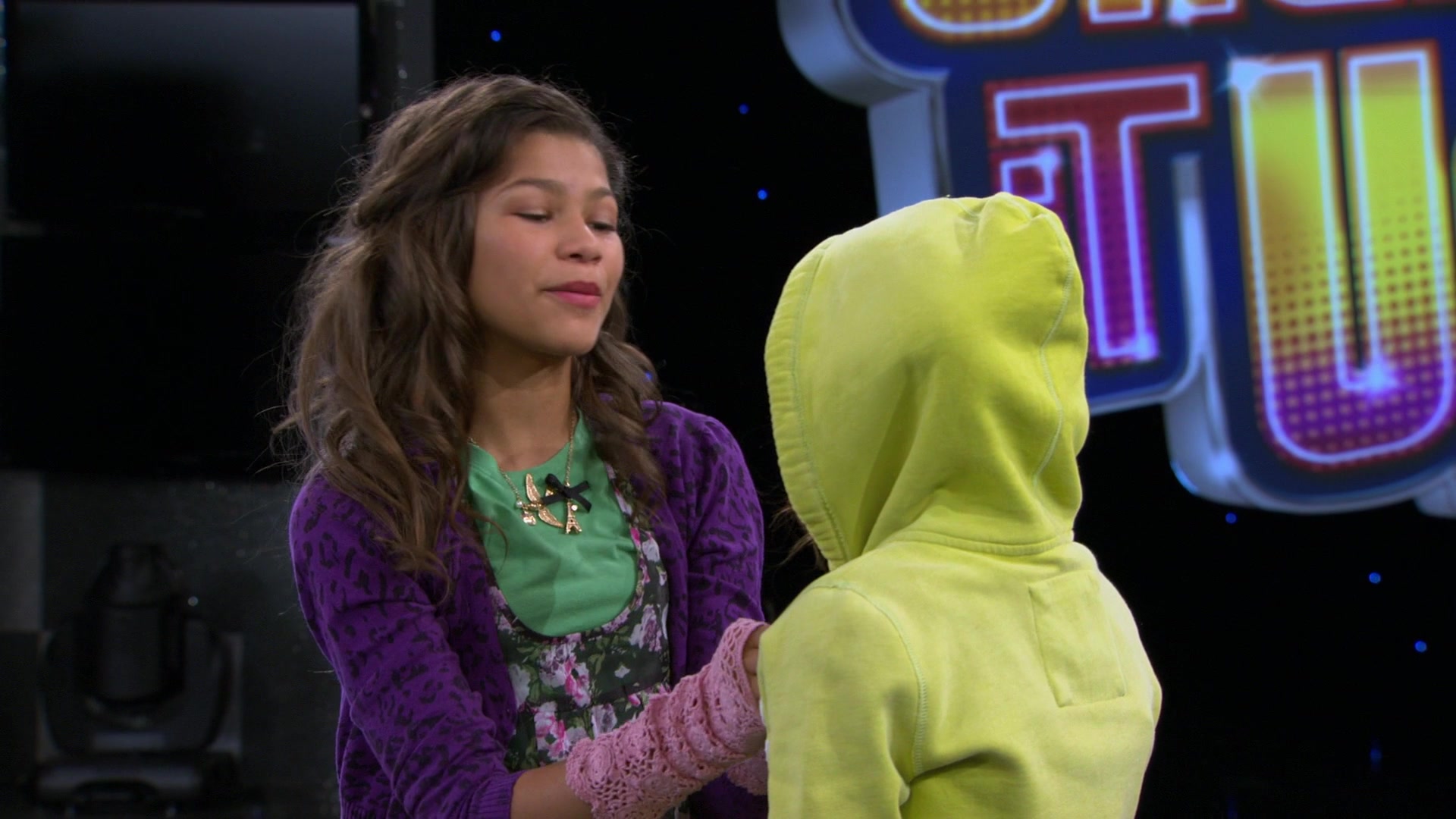 Shake_It_Up_S01E08_1080p_BTD_002172.jpg Shake_It_Up_S01E08_1080p_BTD_002172.jpg