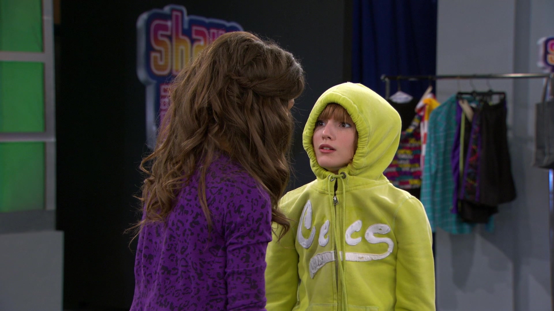 Shake_It_Up_S01E08_1080p_BTD_002179.jpg