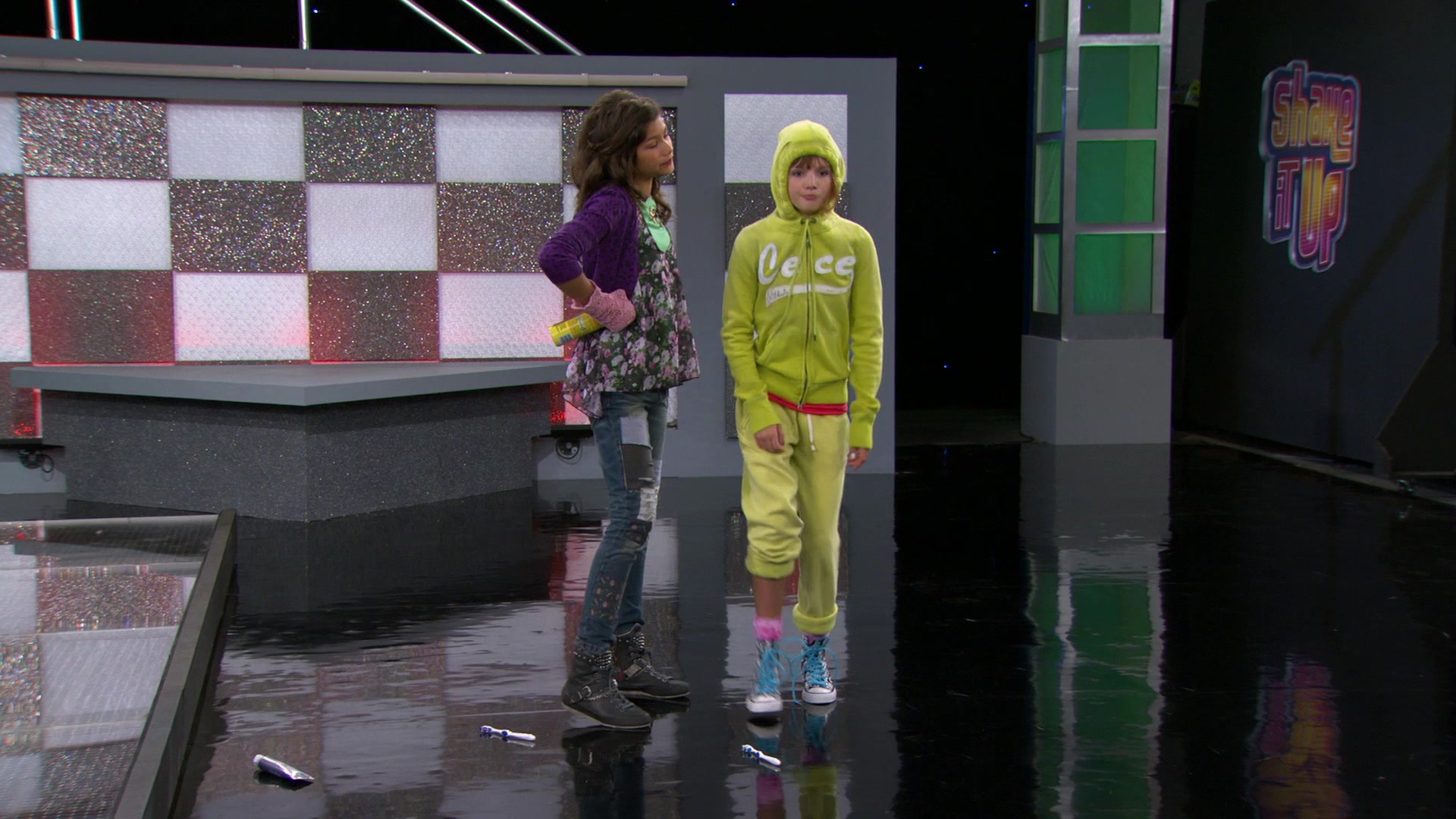 Shake_It_Up_S01E08_1080p_BTD_002190.jpg Shake_It_Up_S01E08_1080p_BTD_002190.jpg