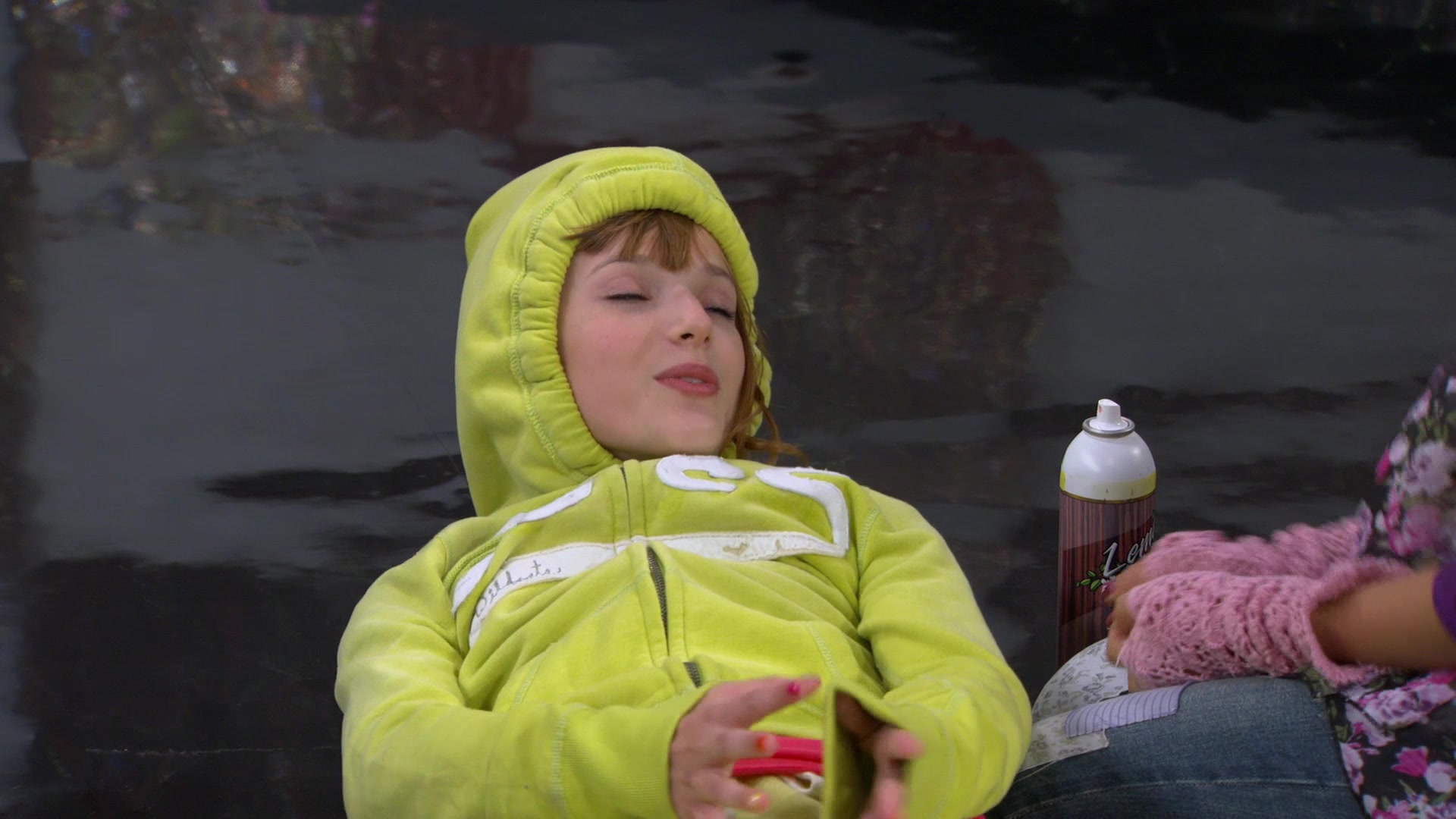 Shake_It_Up_S01E08_1080p_BTD_002325.jpg Shake_It_Up_S01E08_1080p_BTD_002325.jpg