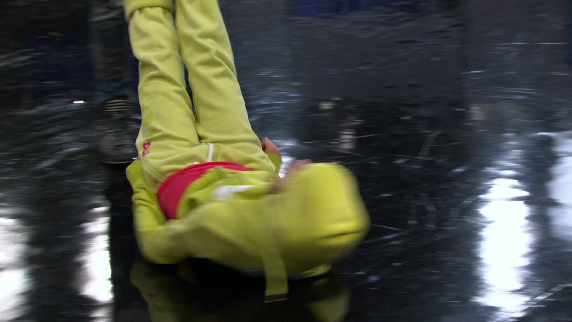 Shake_It_Up_S01E08_1080p_BTD_002350.jpg Shake_It_Up_S01E08_1080p_BTD_002350.jpg
