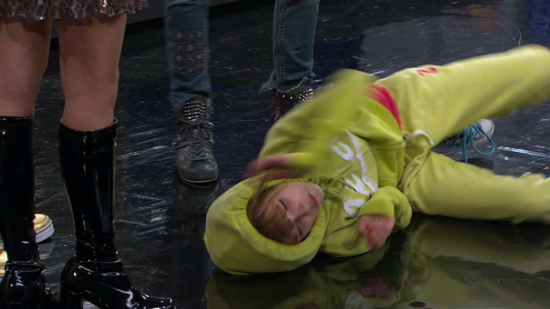 Shake_It_Up_S01E08_1080p_BTD_002402.jpg Shake_It_Up_S01E08_1080p_BTD_002402.jpg