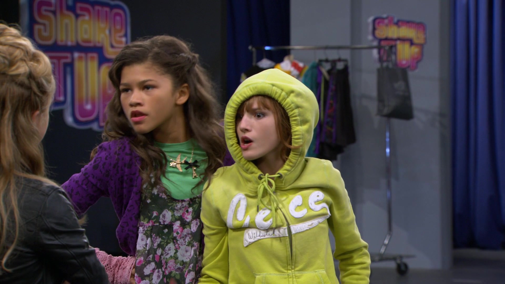 Shake_It_Up_S01E08_1080p_BTD_002416.jpg Shake_It_Up_S01E08_1080p_BTD_002416.jpg
