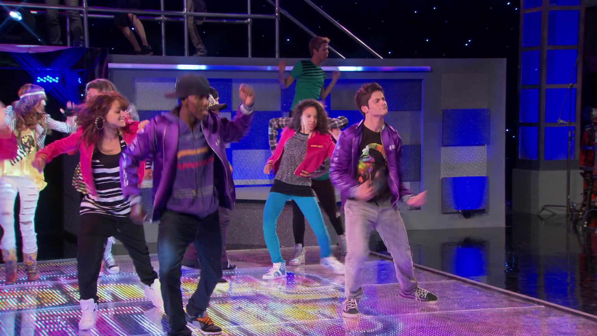 Shake_It_Up_S01E08_1080p_BTD_002660.jpg Shake_It_Up_S01E08_1080p_BTD_002660.jpg