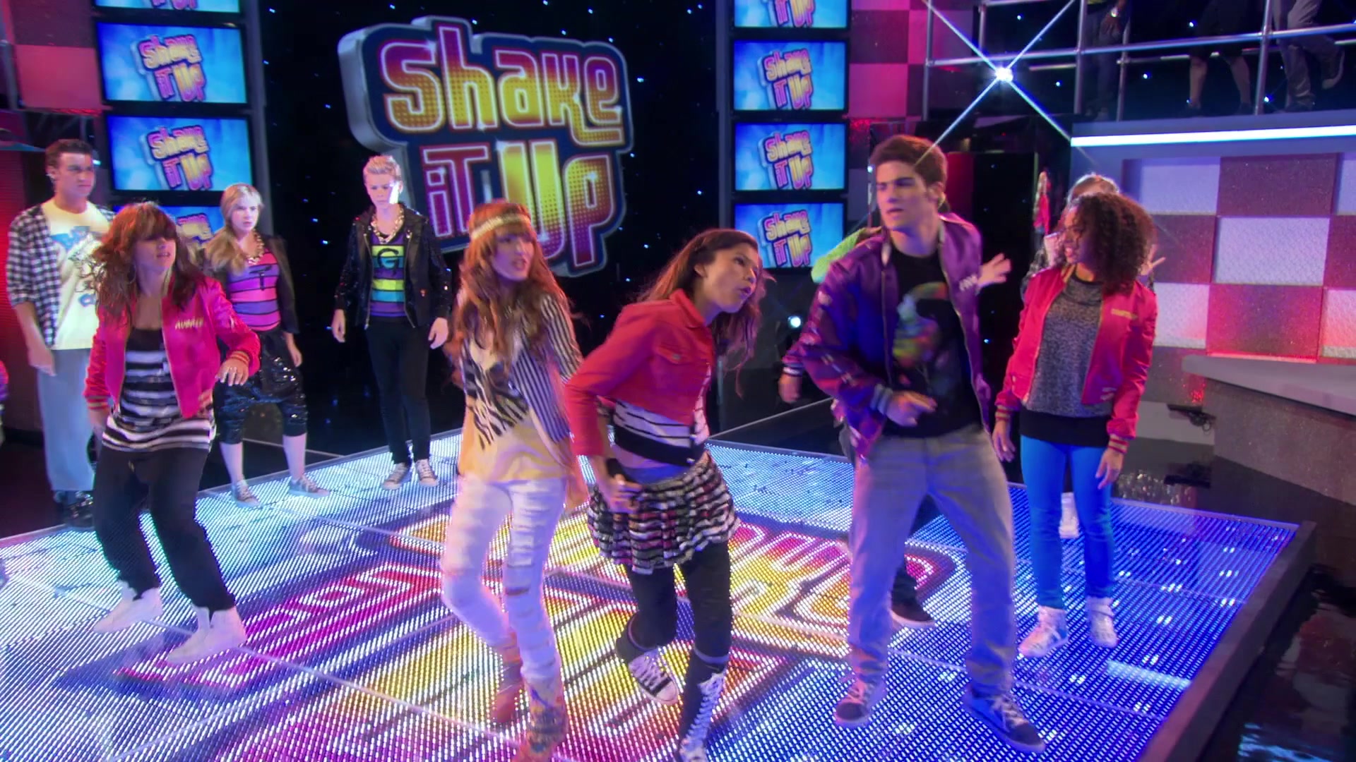 Shake_It_Up_S01E08_1080p_BTD_002700.jpg Shake_It_Up_S01E08_1080p_BTD_002700.jpg