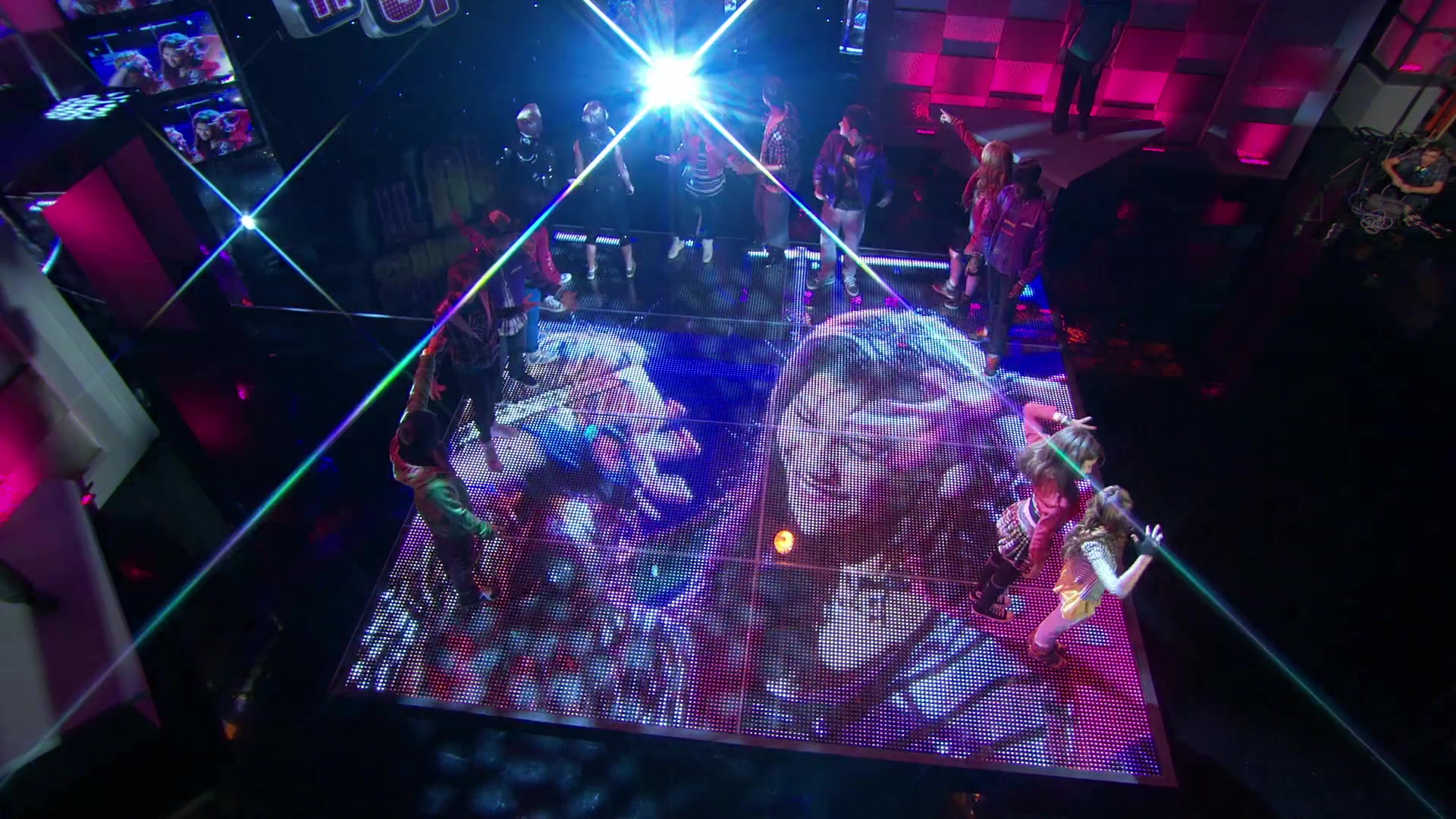 Shake_It_Up_S01E08_1080p_BTD_002728.jpg