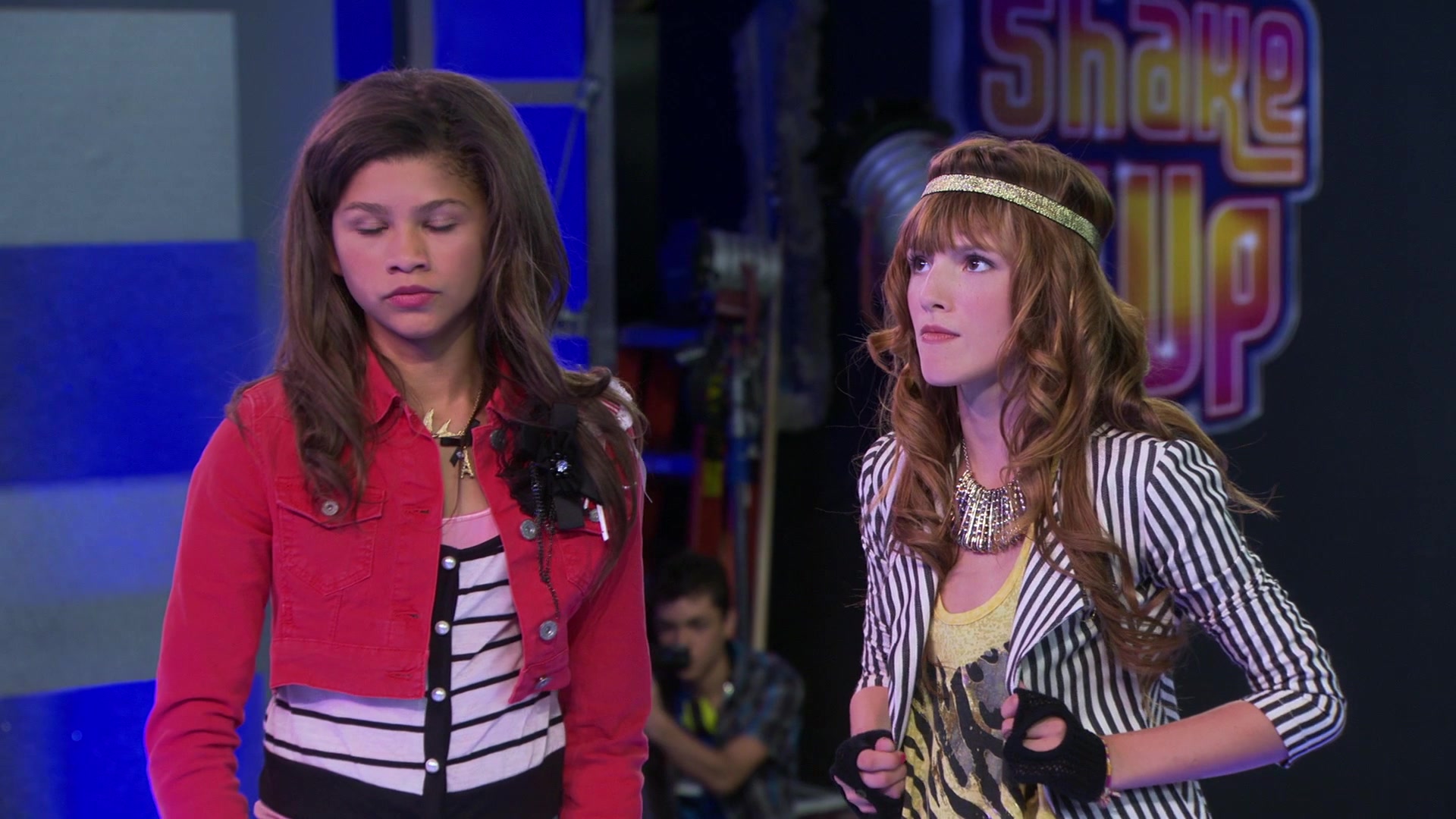 Shake_It_Up_S01E08_1080p_BTD_002796.jpg
