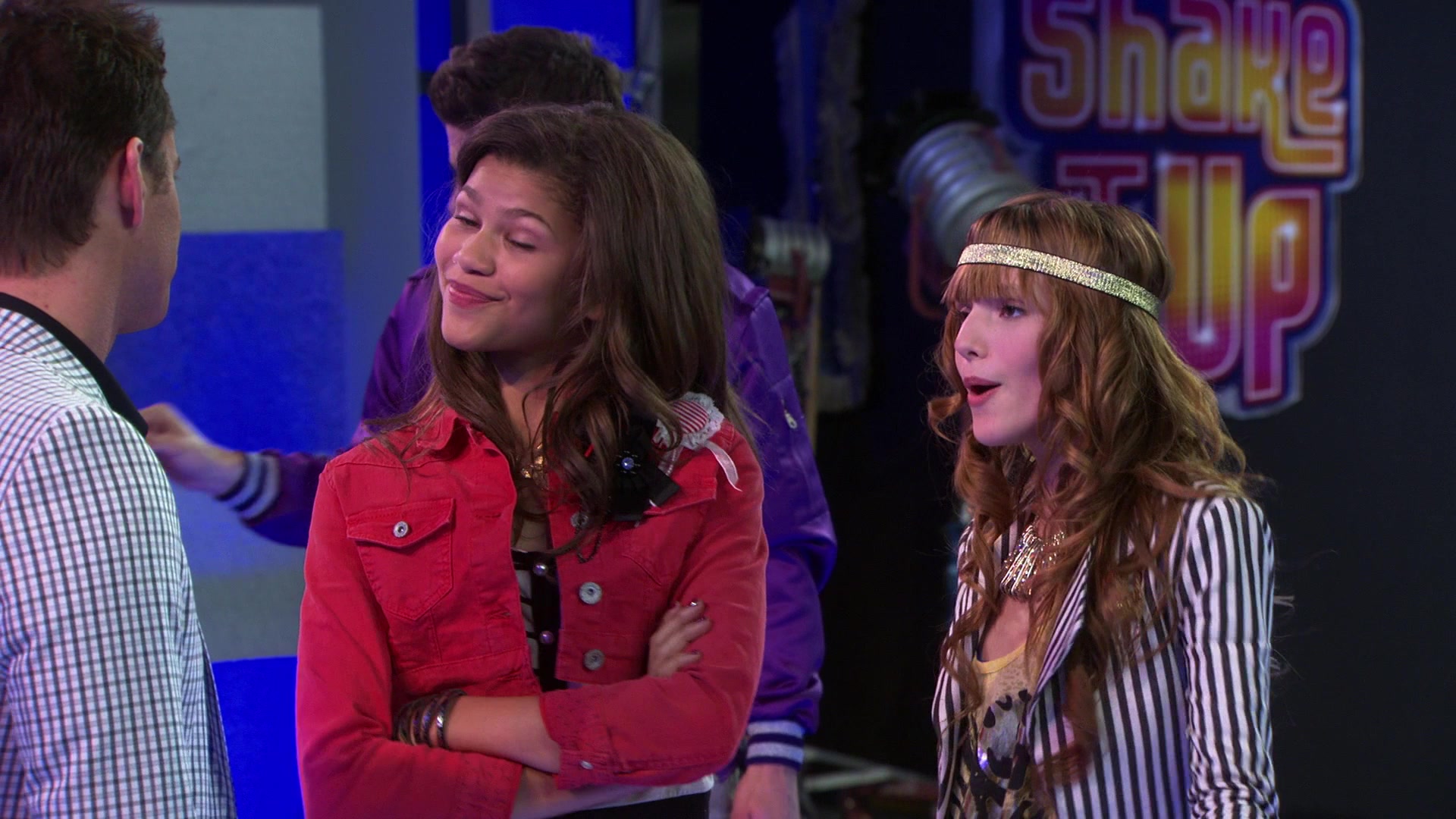 Shake_It_Up_S01E08_1080p_BTD_002819.jpg