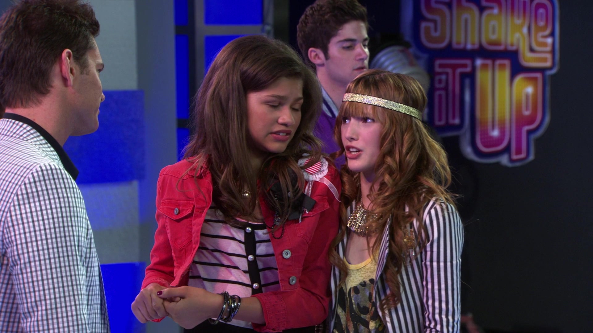 Shake_It_Up_S01E08_1080p_BTD_002844.jpg