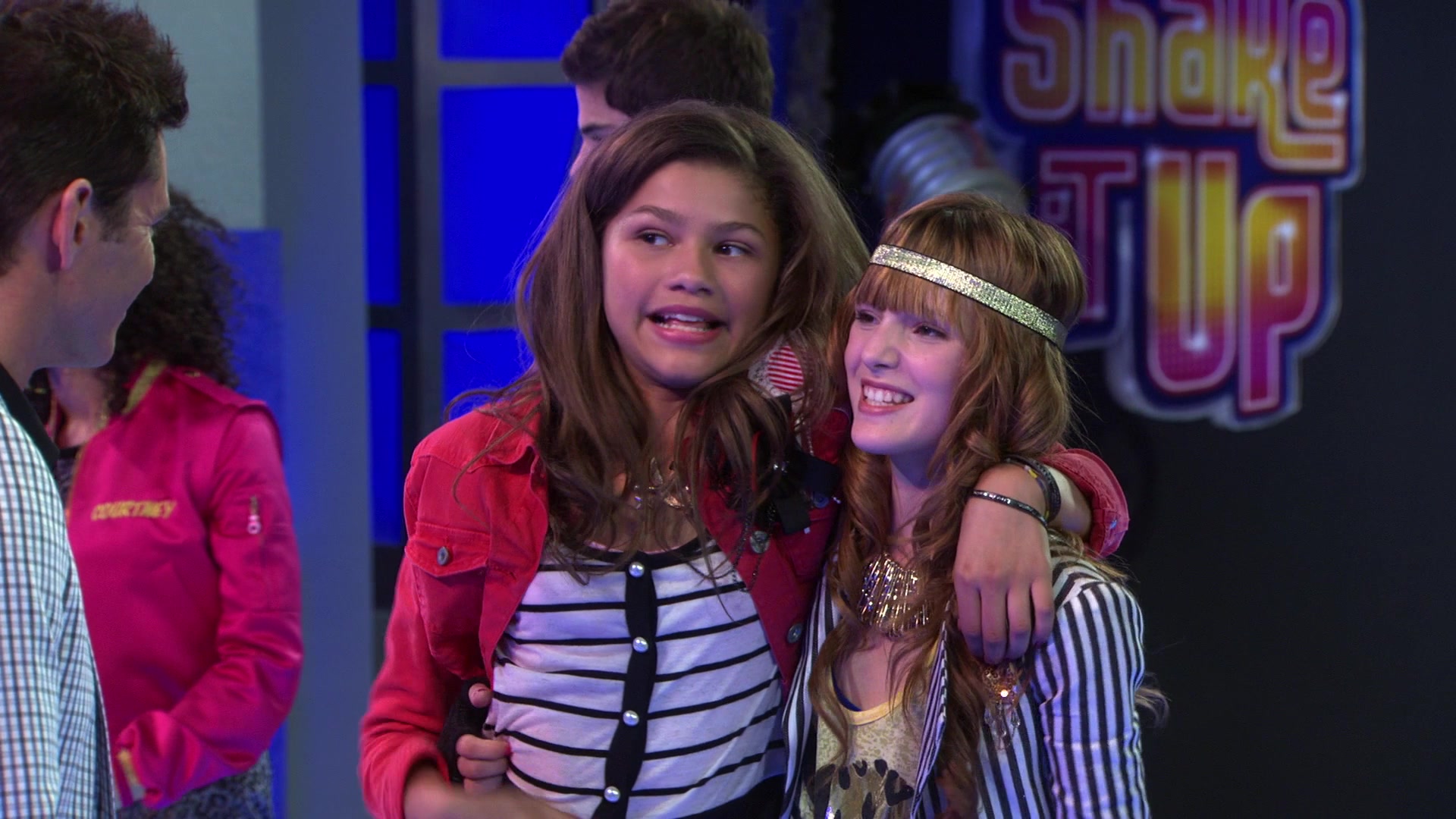Shake_It_Up_S01E08_1080p_BTD_002878.jpg Shake_It_Up_S01E08_1080p_BTD_002878.jpg