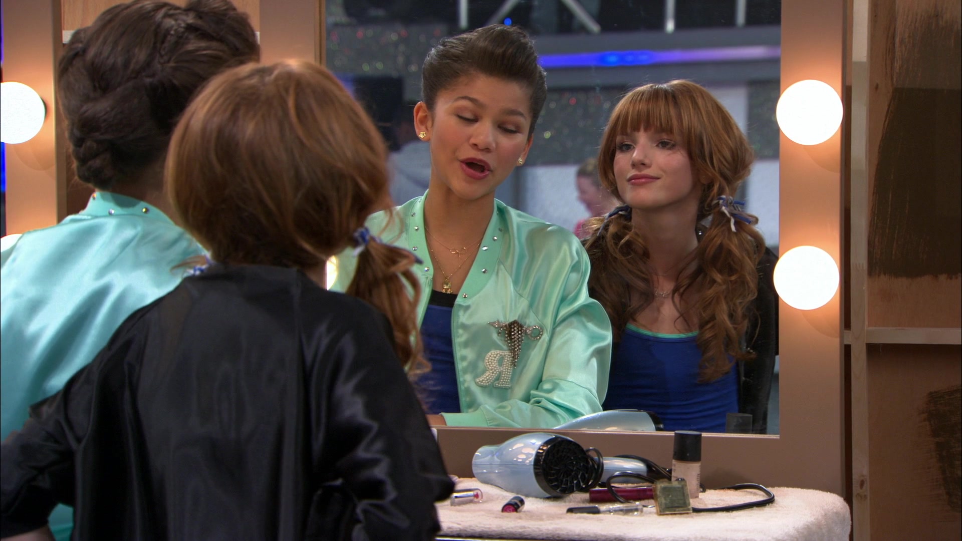 Shake_It_Up_S01E09_1080p_BTD_000025.jpg