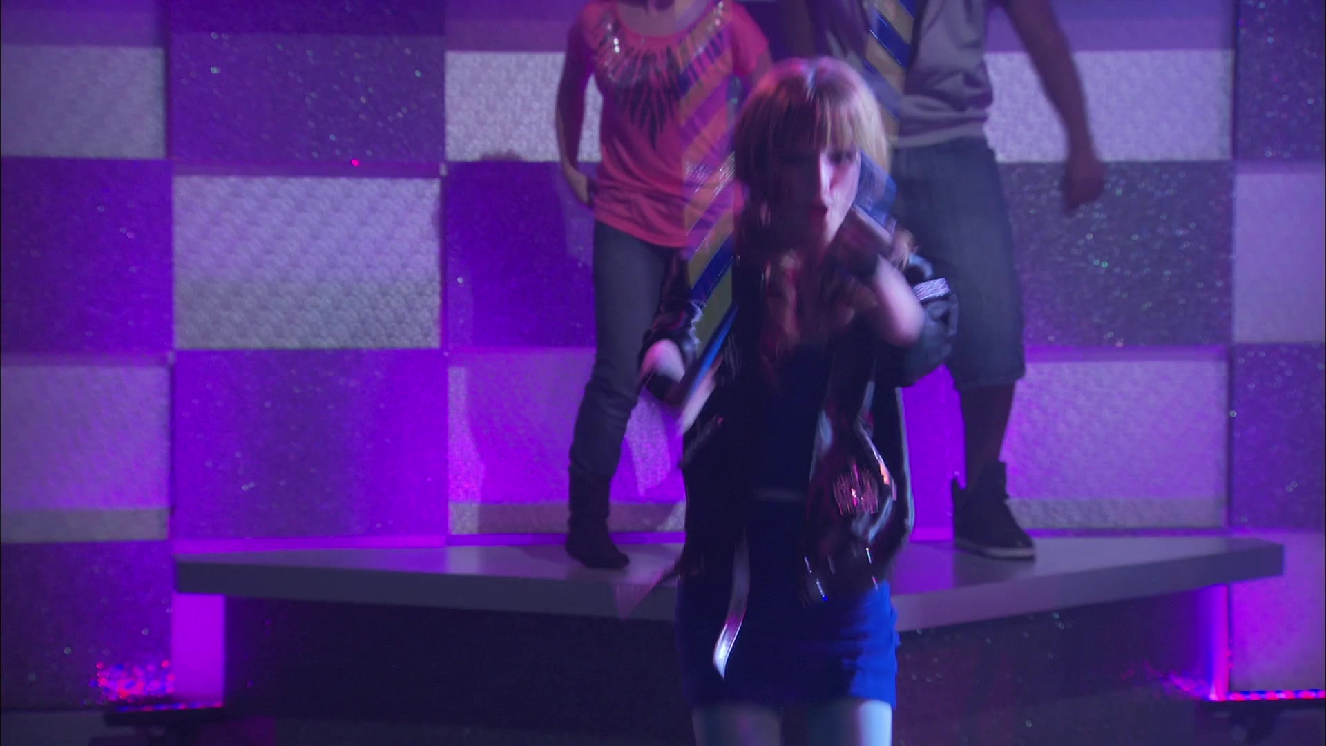 Shake_It_Up_S01E09_1080p_BTD_000076.jpg