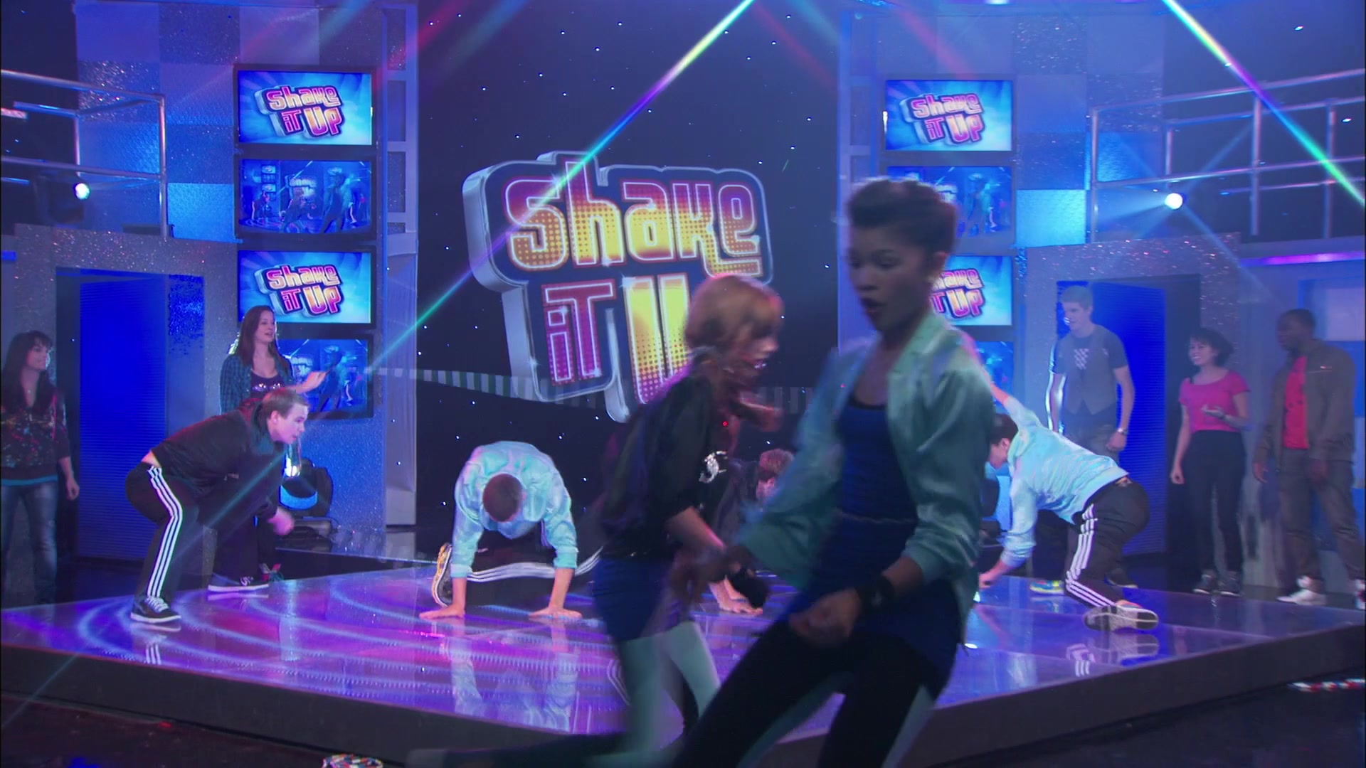 Shake_It_Up_S01E09_1080p_BTD_000146.jpg