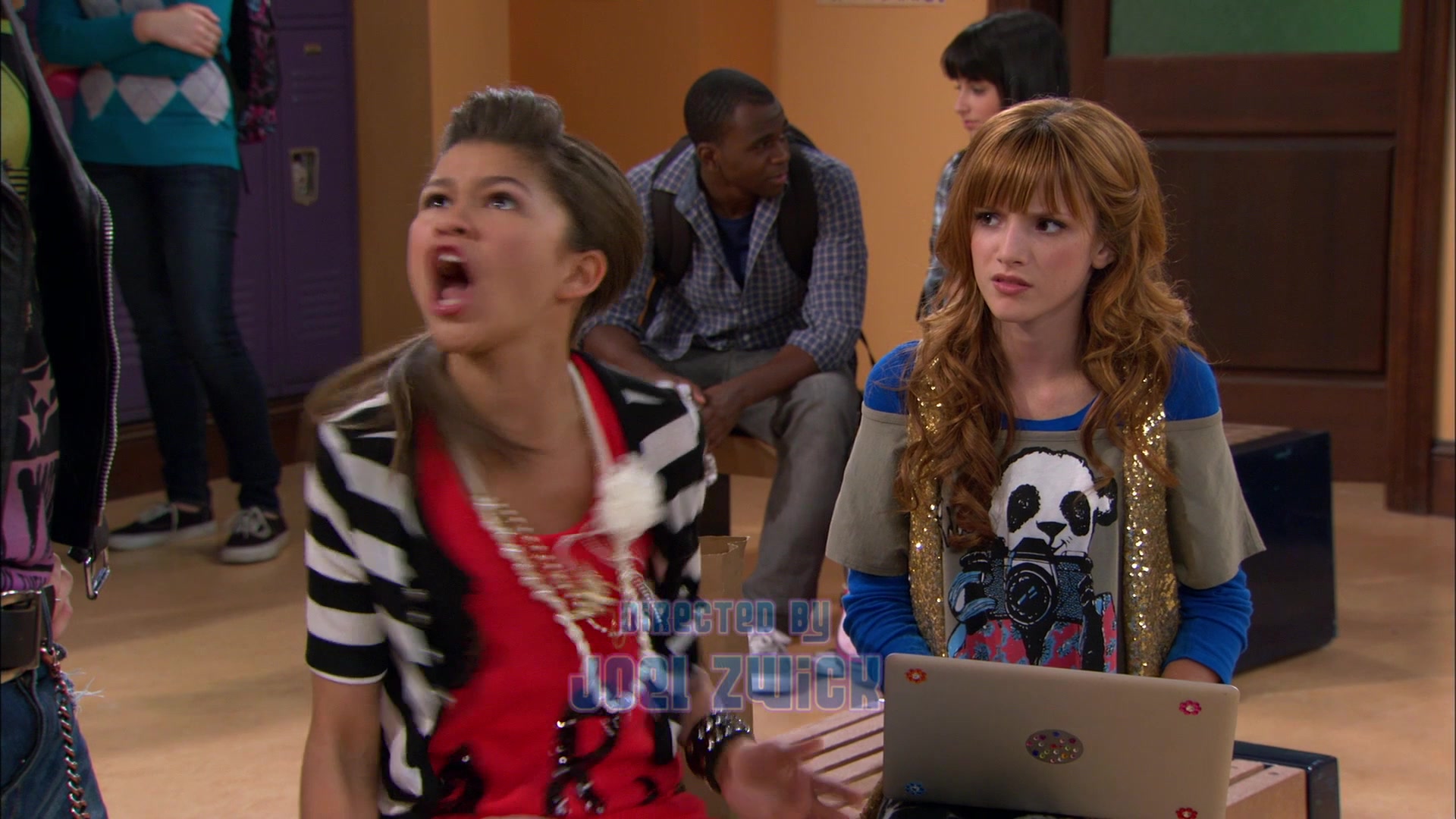 Shake_It_Up_S01E09_1080p_BTD_000372.jpg Shake_It_Up_S01E09_1080p_BTD_000372.jpg