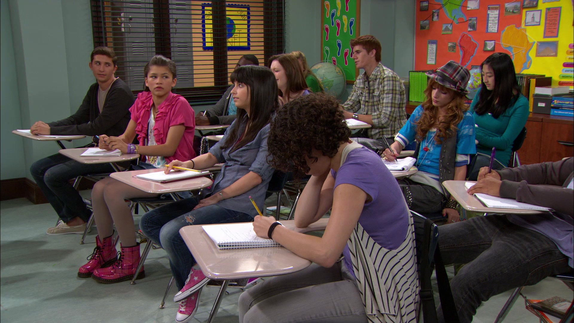 Shake_It_Up_S01E09_1080p_BTD_000991.jpg Shake_It_Up_S01E09_1080p_BTD_000991.jpg