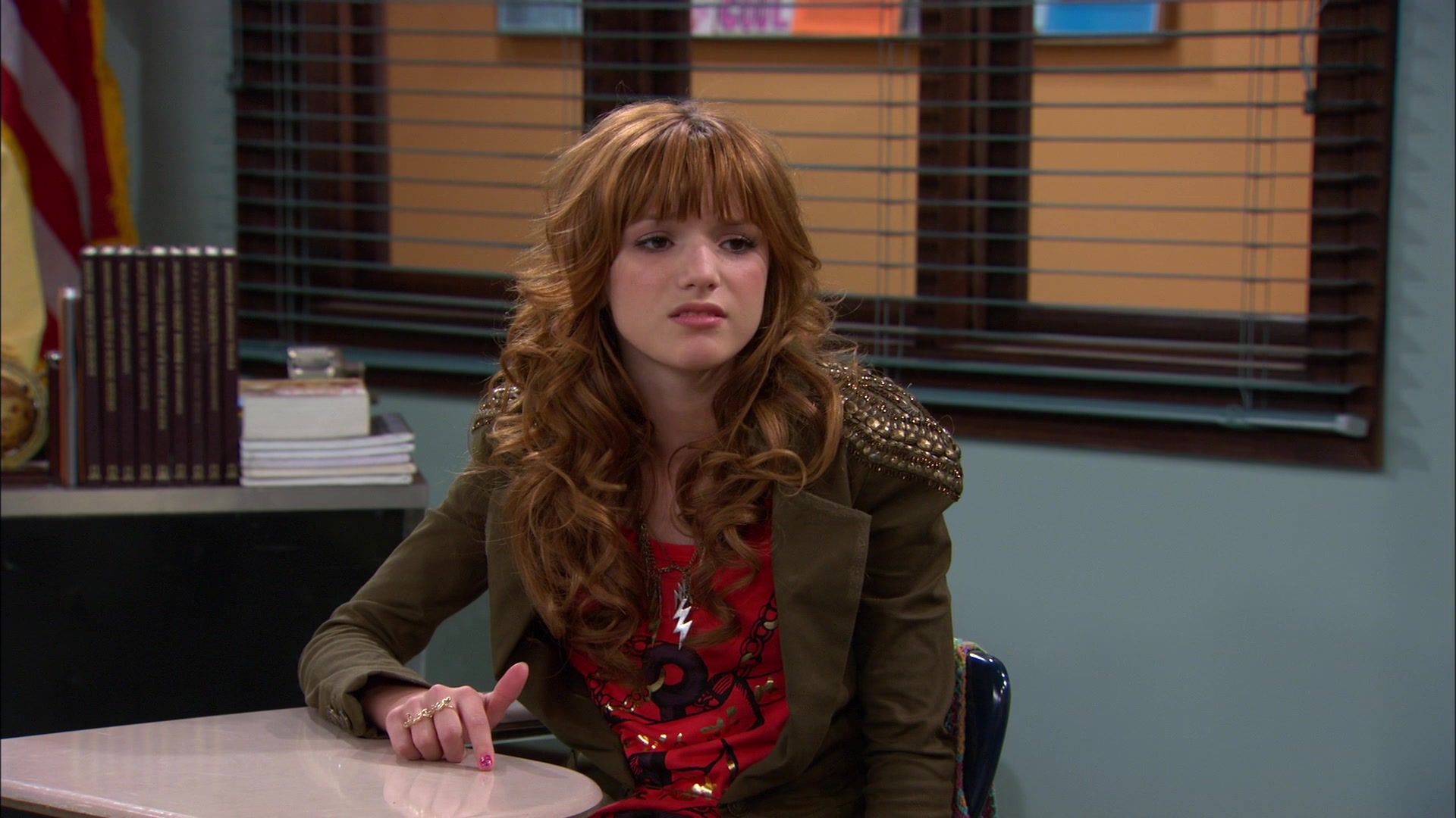 Shake_It_Up_S01E09_1080p_BTD_001360.jpg