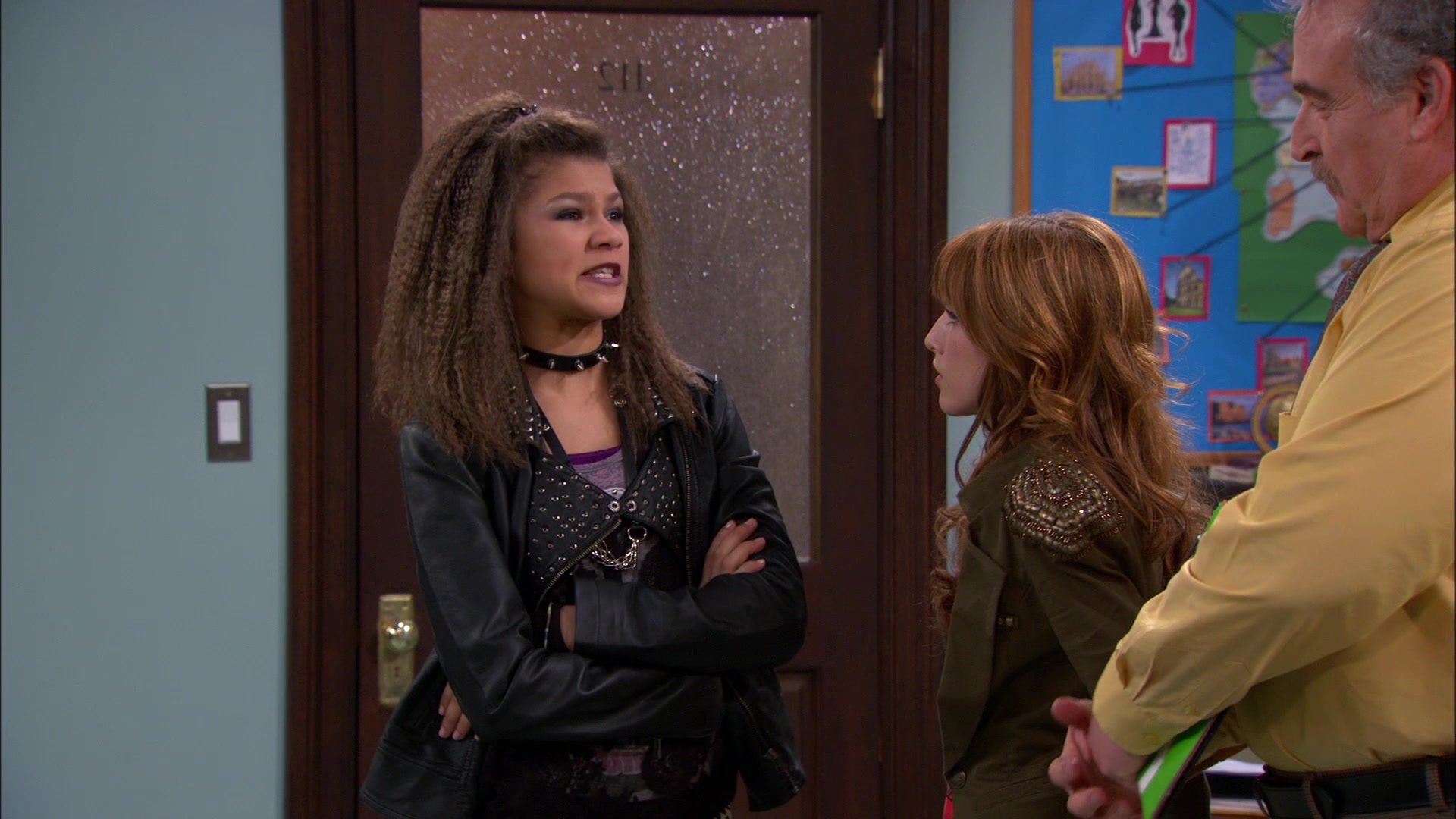 Shake_It_Up_S01E09_1080p_BTD_001482.jpg Shake_It_Up_S01E09_1080p_BTD_001482.jpg