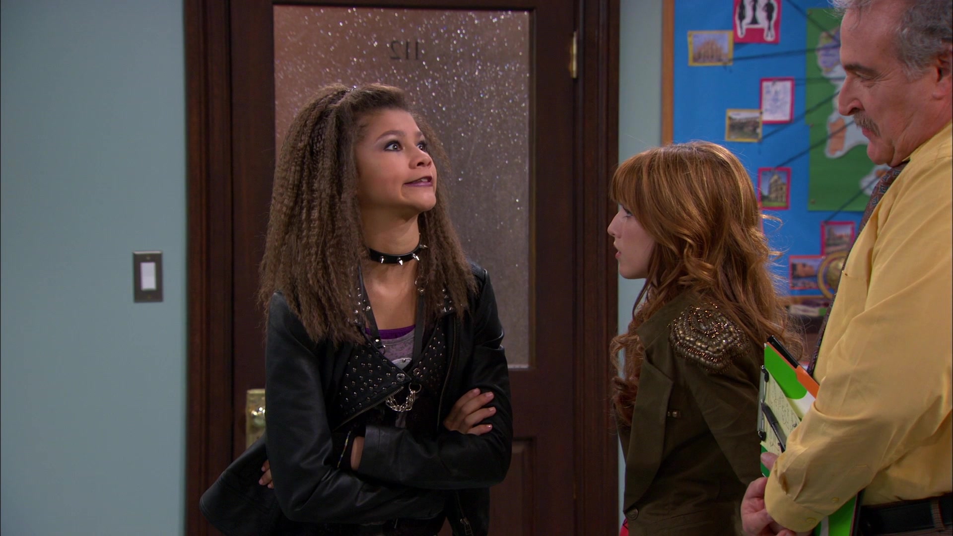 Shake_It_Up_S01E09_1080p_BTD_001485.jpg