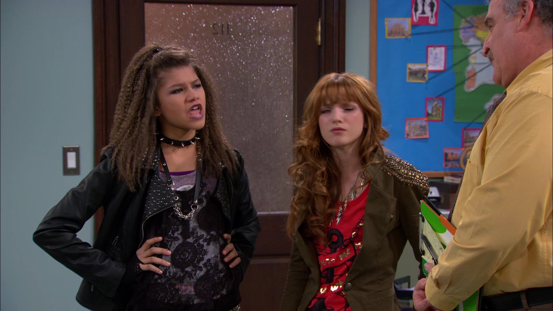 Shake_It_Up_S01E09_1080p_BTD_001495.jpg Shake_It_Up_S01E09_1080p_BTD_001495.jpg