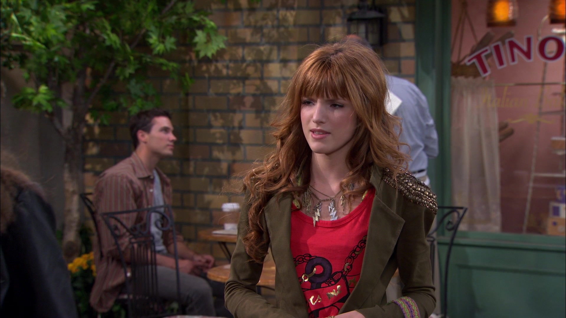 Shake_It_Up_S01E09_1080p_BTD_001713.jpg Shake_It_Up_S01E09_1080p_BTD_001713.jpg