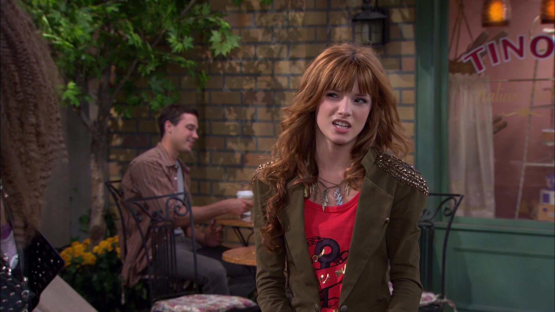 Shake_It_Up_S01E09_1080p_BTD_001766.jpg Shake_It_Up_S01E09_1080p_BTD_001766.jpg