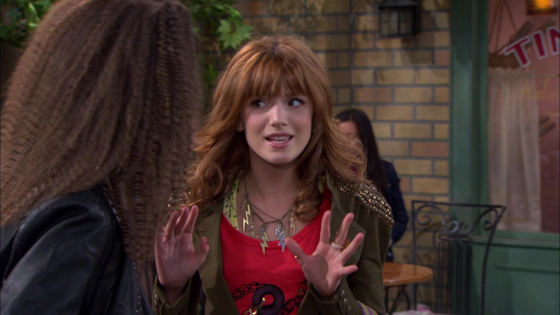 Shake_It_Up_S01E09_1080p_BTD_001788.jpg Shake_It_Up_S01E09_1080p_BTD_001788.jpg